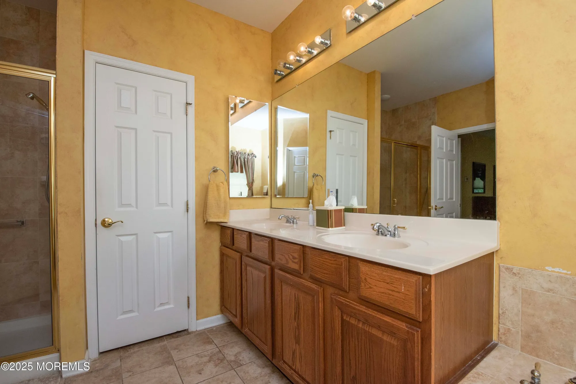 Property Slideshow image 52 of 98 | 221 valencia dr, Monroe, NJ, 08831