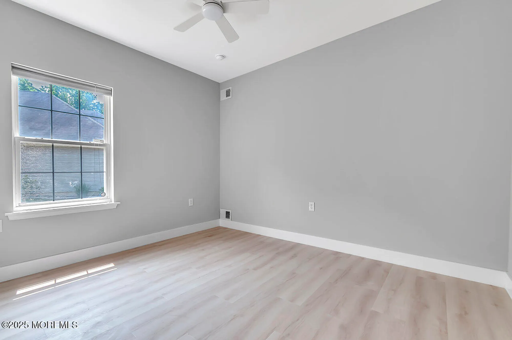 Property Slideshow image 32 of 38 | 31 orleans dr, Manchester, NJ, 08759