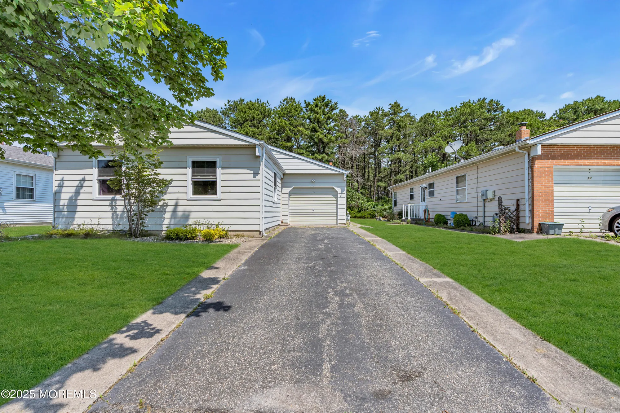 Property Slideshow image 4 of 42 | 14 portsmouth dr, Toms River, NJ, 08757