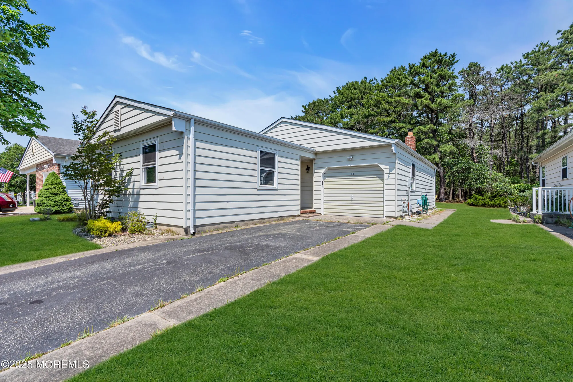 Property Slideshow image 2 of 42 | 14 portsmouth dr, Toms River, NJ, 08757