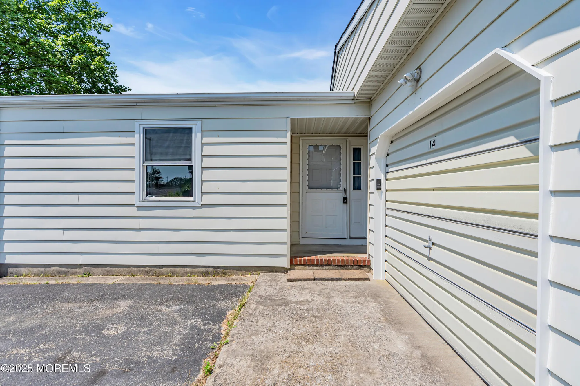 Property Slideshow image 7 of 42 | 14 portsmouth dr, Toms River, NJ, 08757