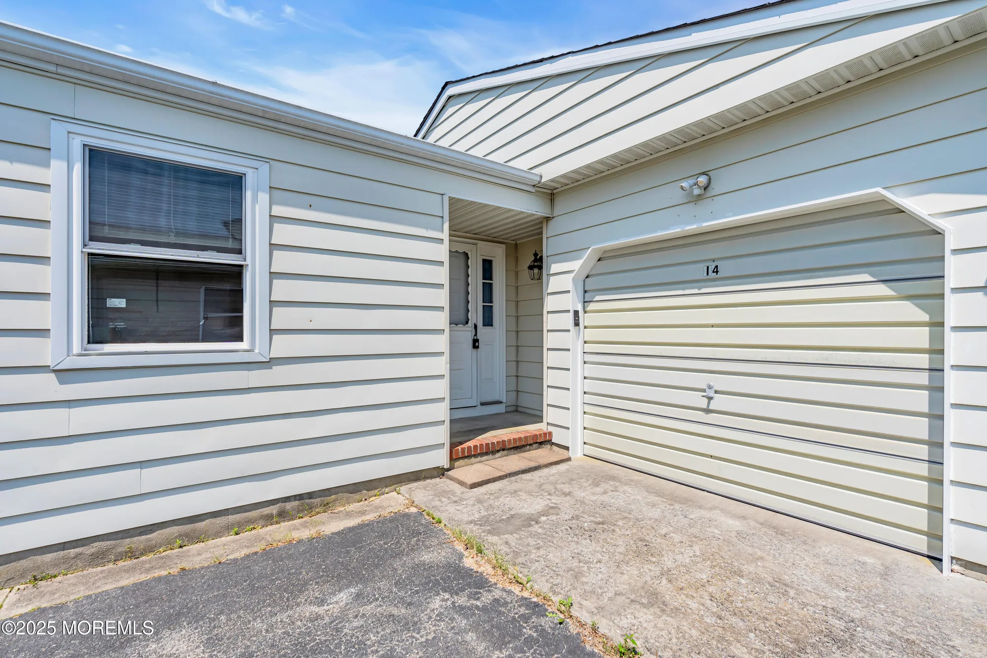 Property Slideshow image 8 of 42 | 14 portsmouth dr, Toms River, NJ, 08757