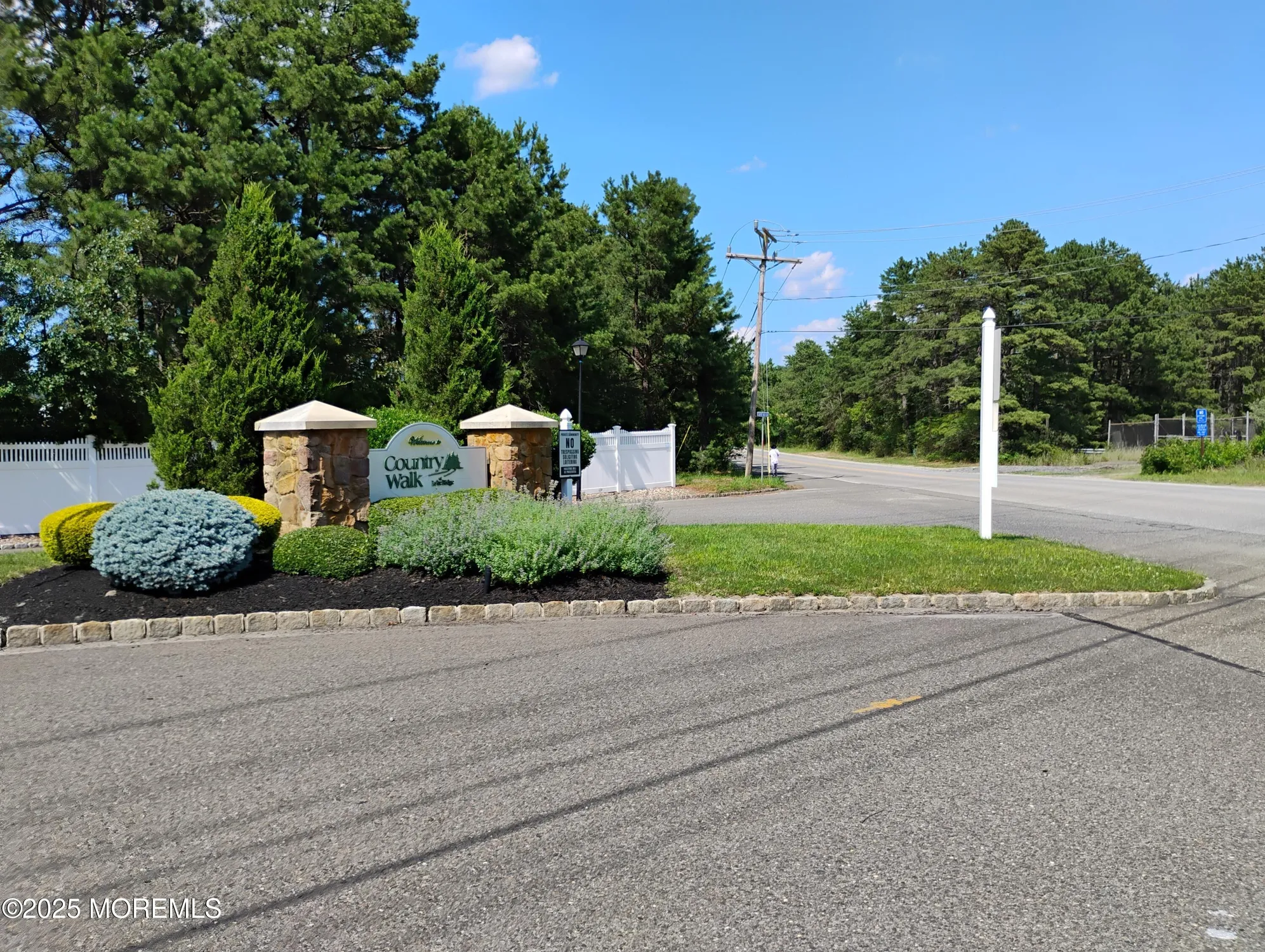 Property Slideshow image 24 of 29 | 1 tara ct, Manchester, NJ, 08759