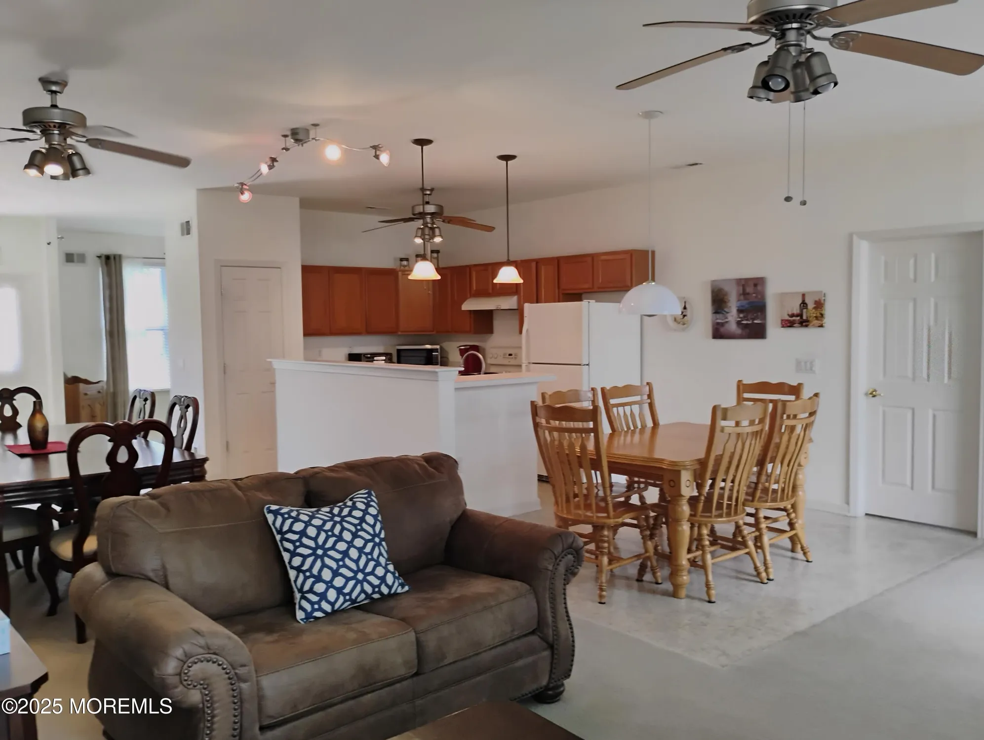 Property Slideshow image 10 of 29 | 1 tara ct, Manchester, NJ, 08759