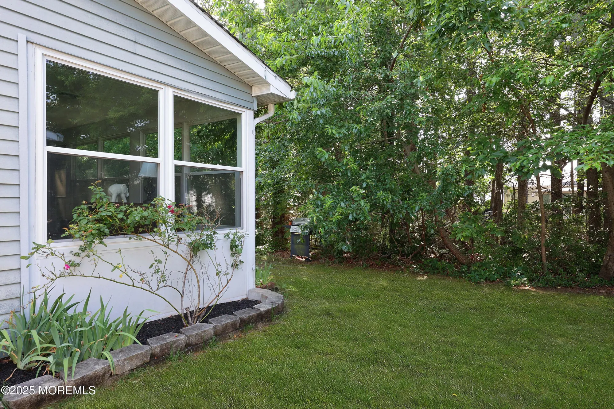 Property Slideshow image 26 of 28 | 100 courtshire dr, Brick, NJ, 08723