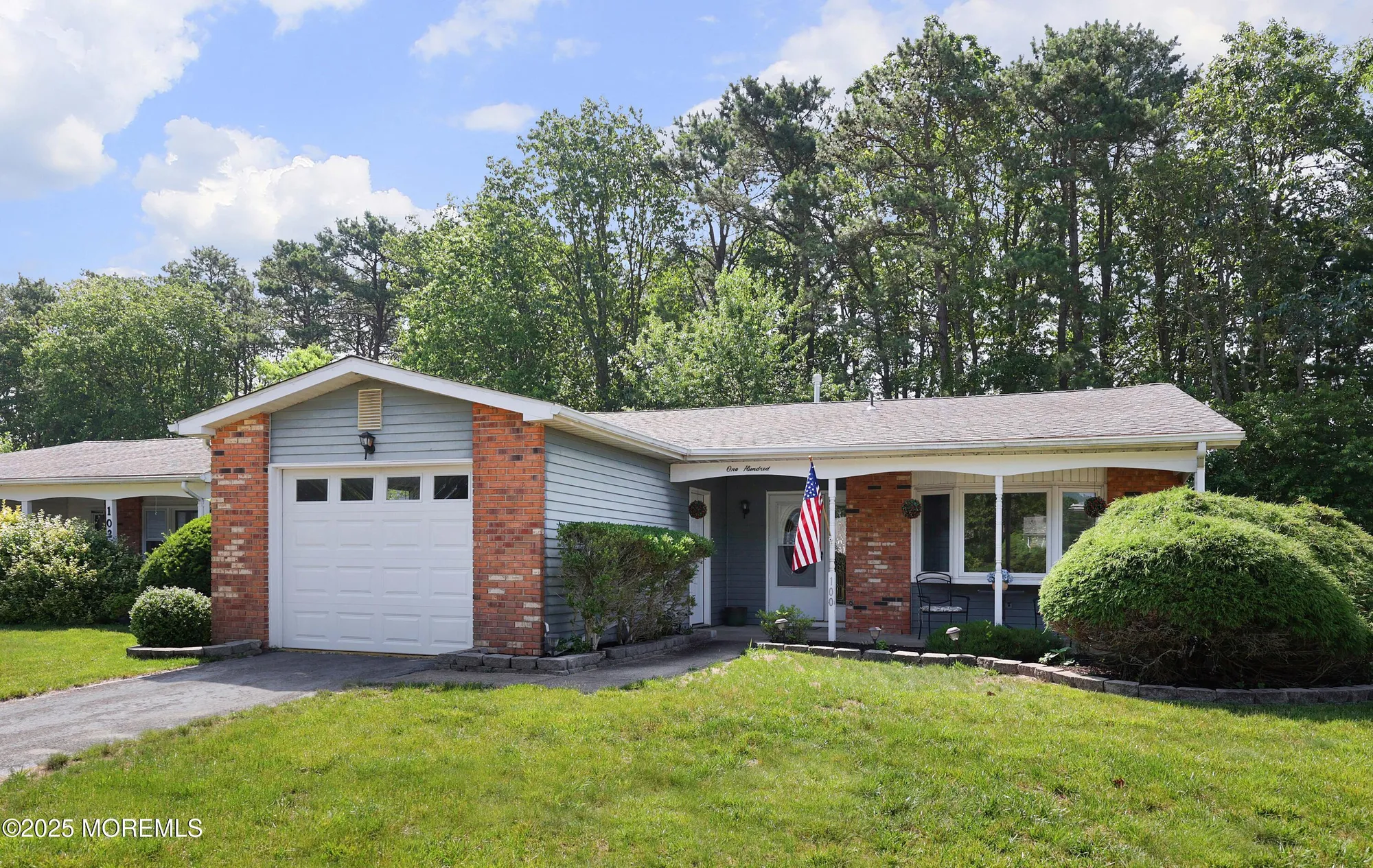 Property Slideshow image 25 of 28 | 100 courtshire dr, Brick, NJ, 08723