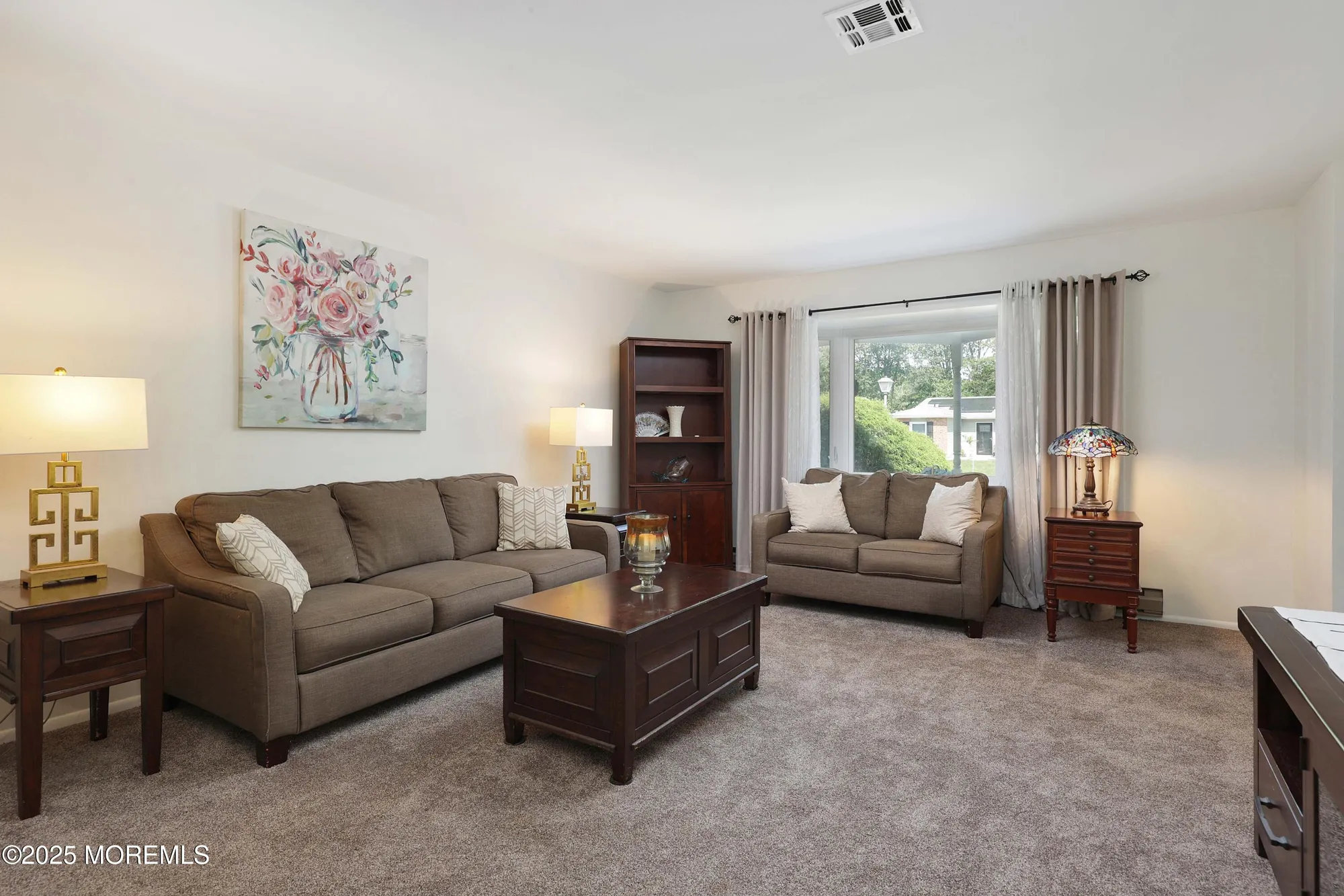 Property Slideshow image 8 of 28 | 100 courtshire dr, Brick, NJ, 08723