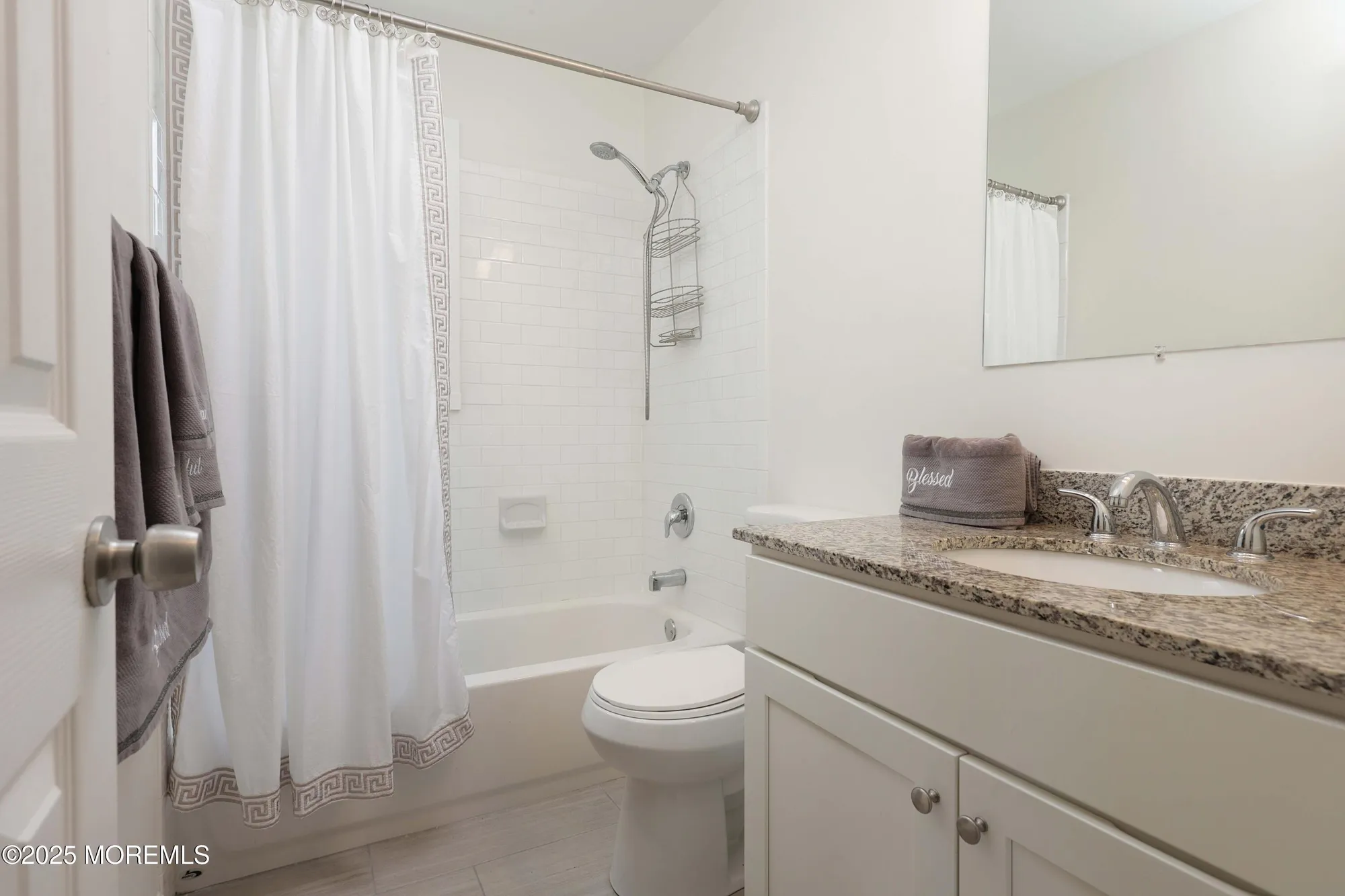 Property Slideshow image 22 of 28 | 100 courtshire dr, Brick, NJ, 08723