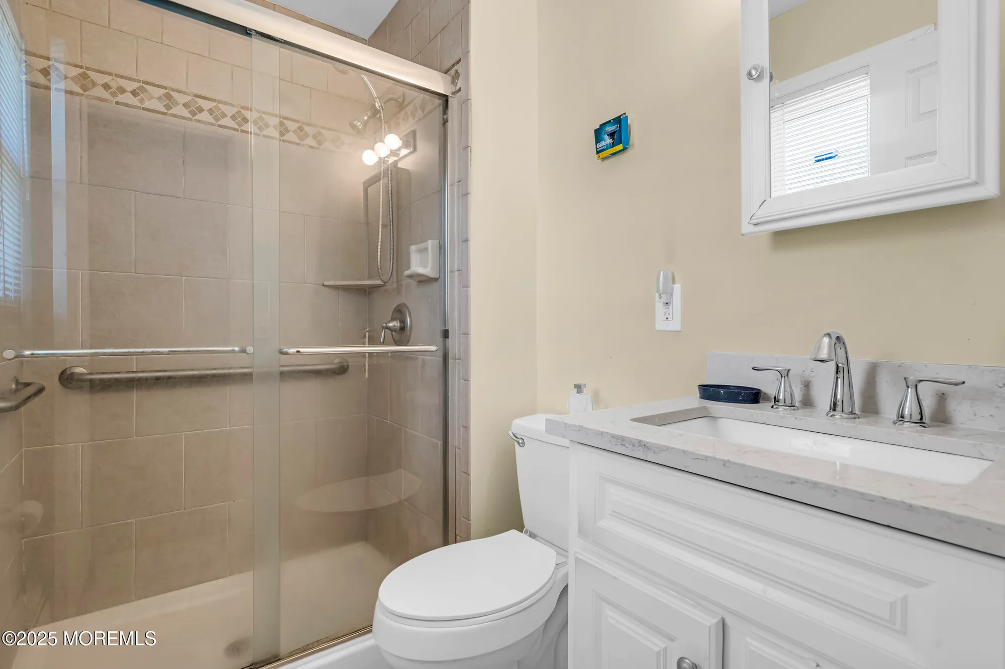 Property Slideshow image 9 of 37 | 9 bahamia dr, Toms River, NJ, 08757