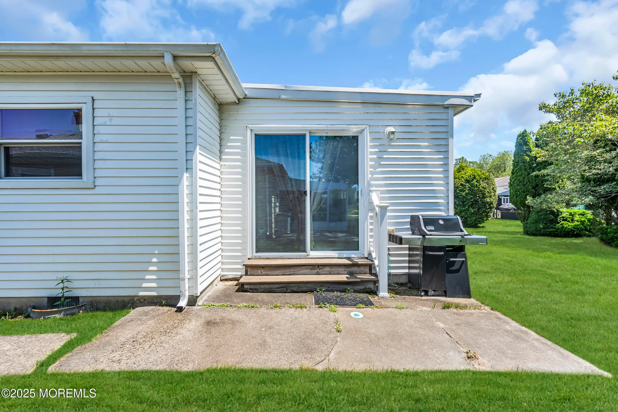 Property Slideshow image 12 of 37 | 9 bahamia dr, Toms River, NJ, 08757