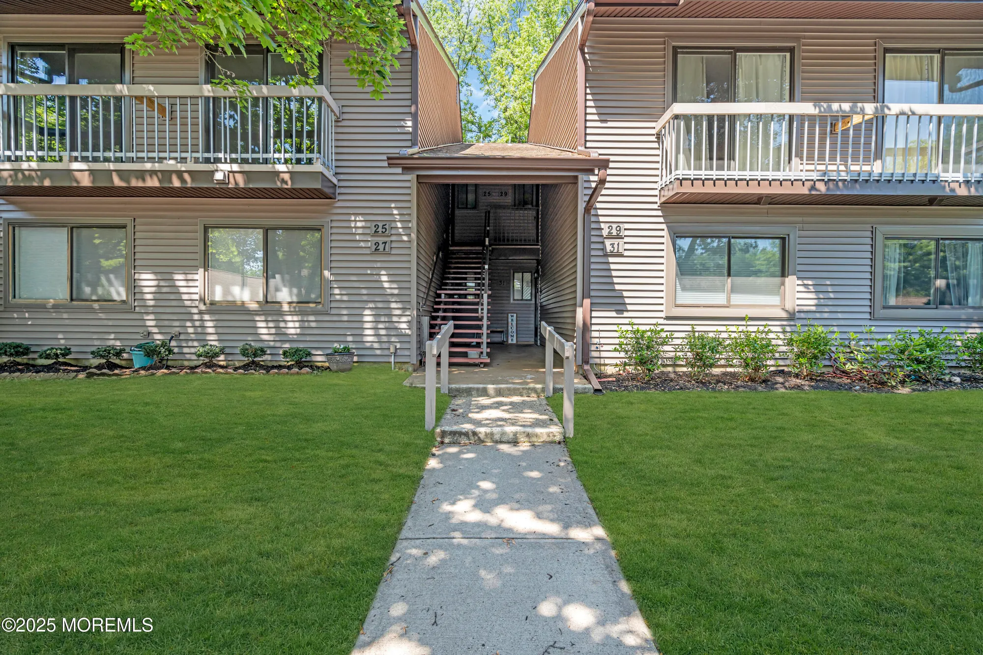 Property Slideshow image 1 of 33 | 25 claremont ct, Red Bank, NJ, 07701