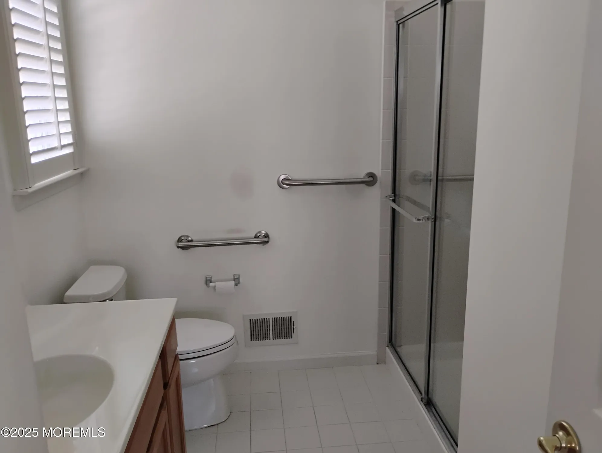 Property Slideshow image 22 of 29 | 1 tara ct, Manchester, NJ, 08759