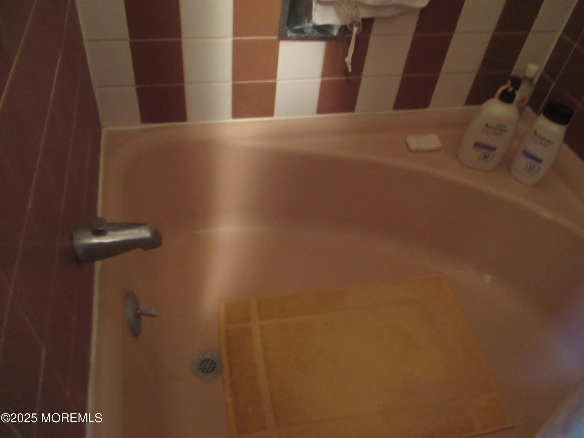 Property Slideshow image 8 of 8 | 38k cambridge ct, Lakewood, NJ, 08701