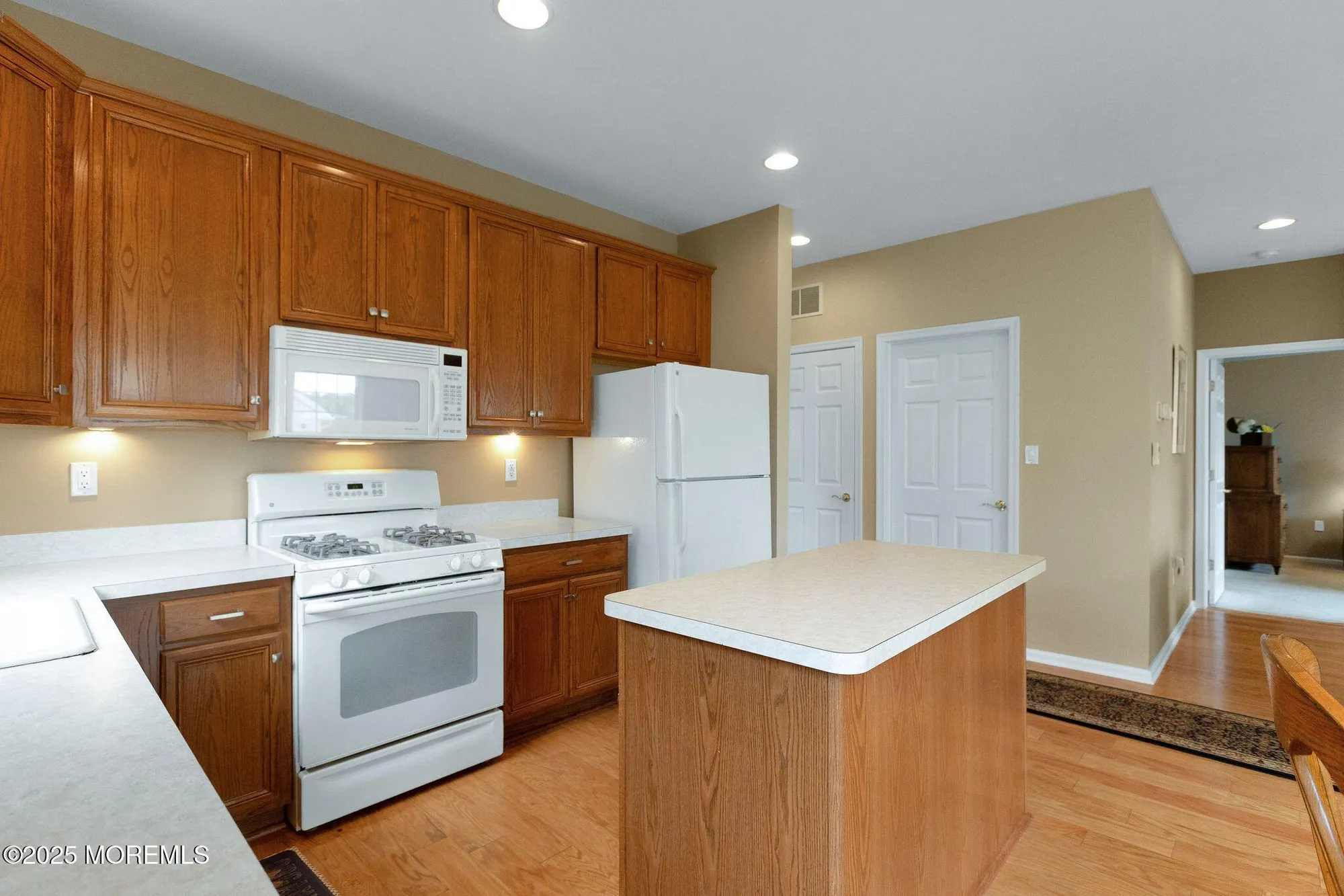 Property Slideshow image 5 of 14 | 41 redwood dr, Asbury Park, NJ, 07712