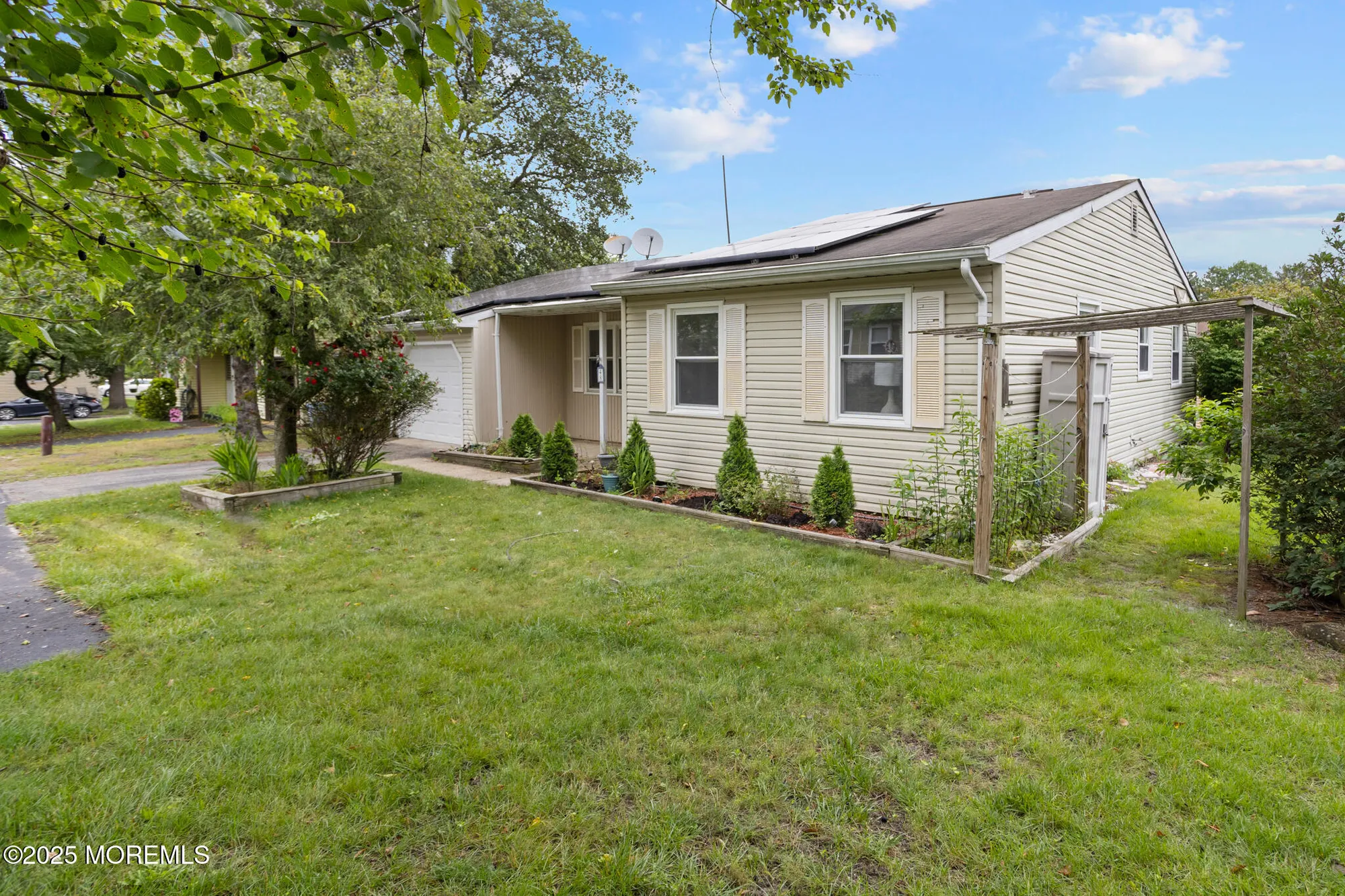 Property Slideshow image 2 of 21 | 48 westport dr, Whiting, NJ, 08759