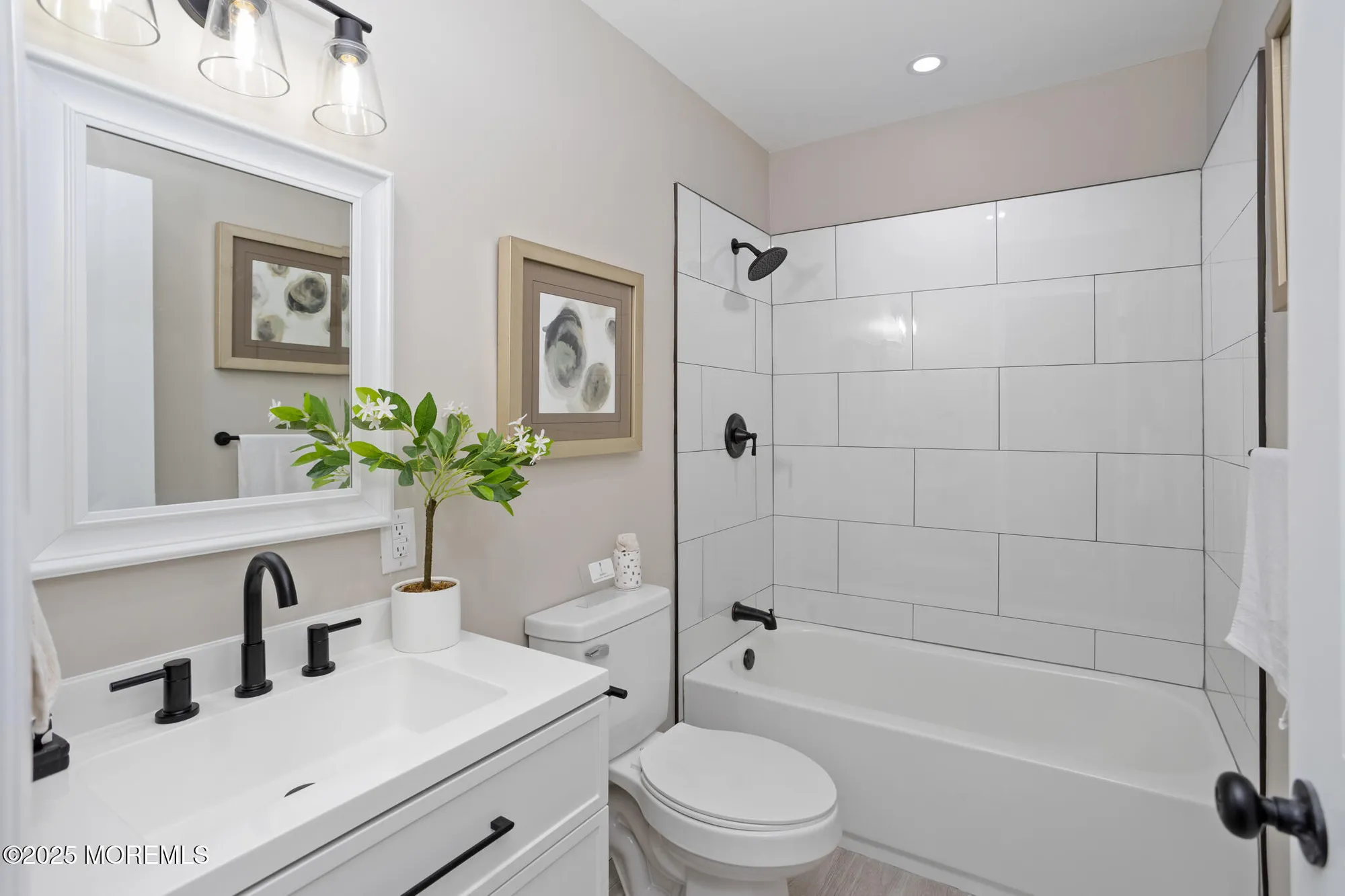 Property Slideshow image 17 of 21 | 48 westport dr, Whiting, NJ, 08759