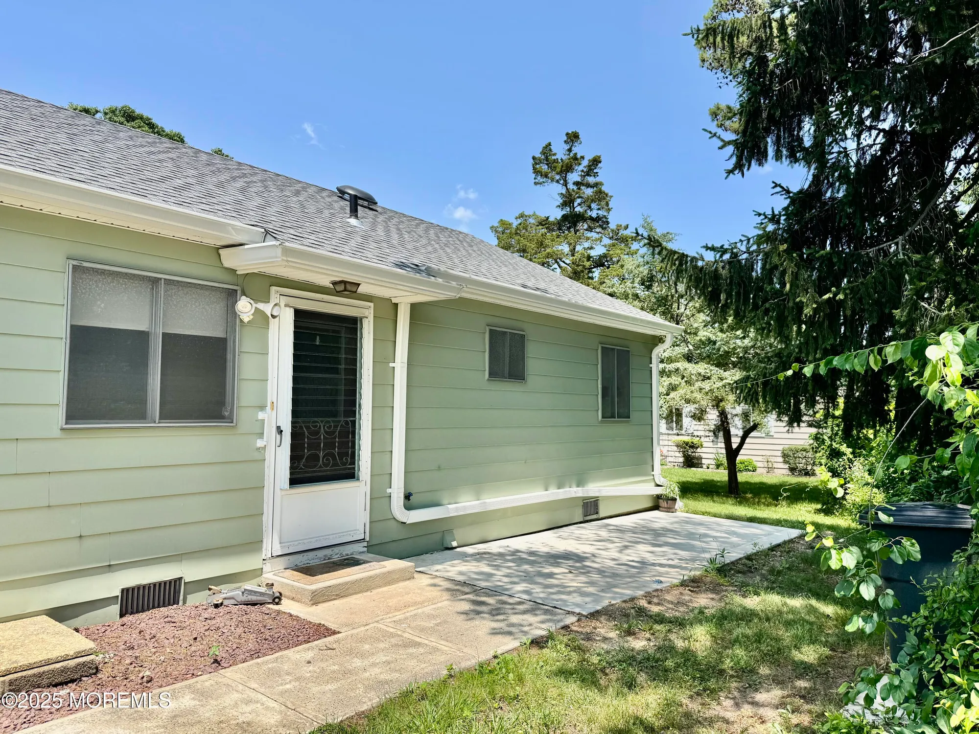 Property Slideshow image 5 of 27 | 19b mallard st, Manchester, NJ, 08759