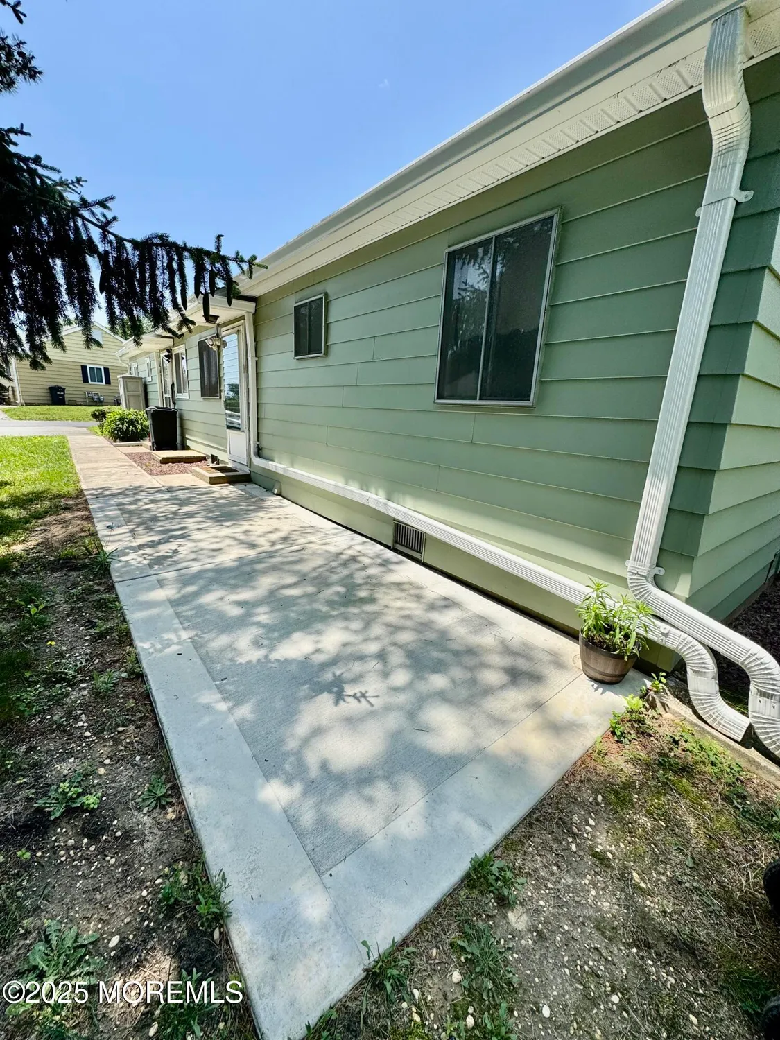 Property Slideshow image 6 of 27 | 19b mallard st, Manchester, NJ, 08759