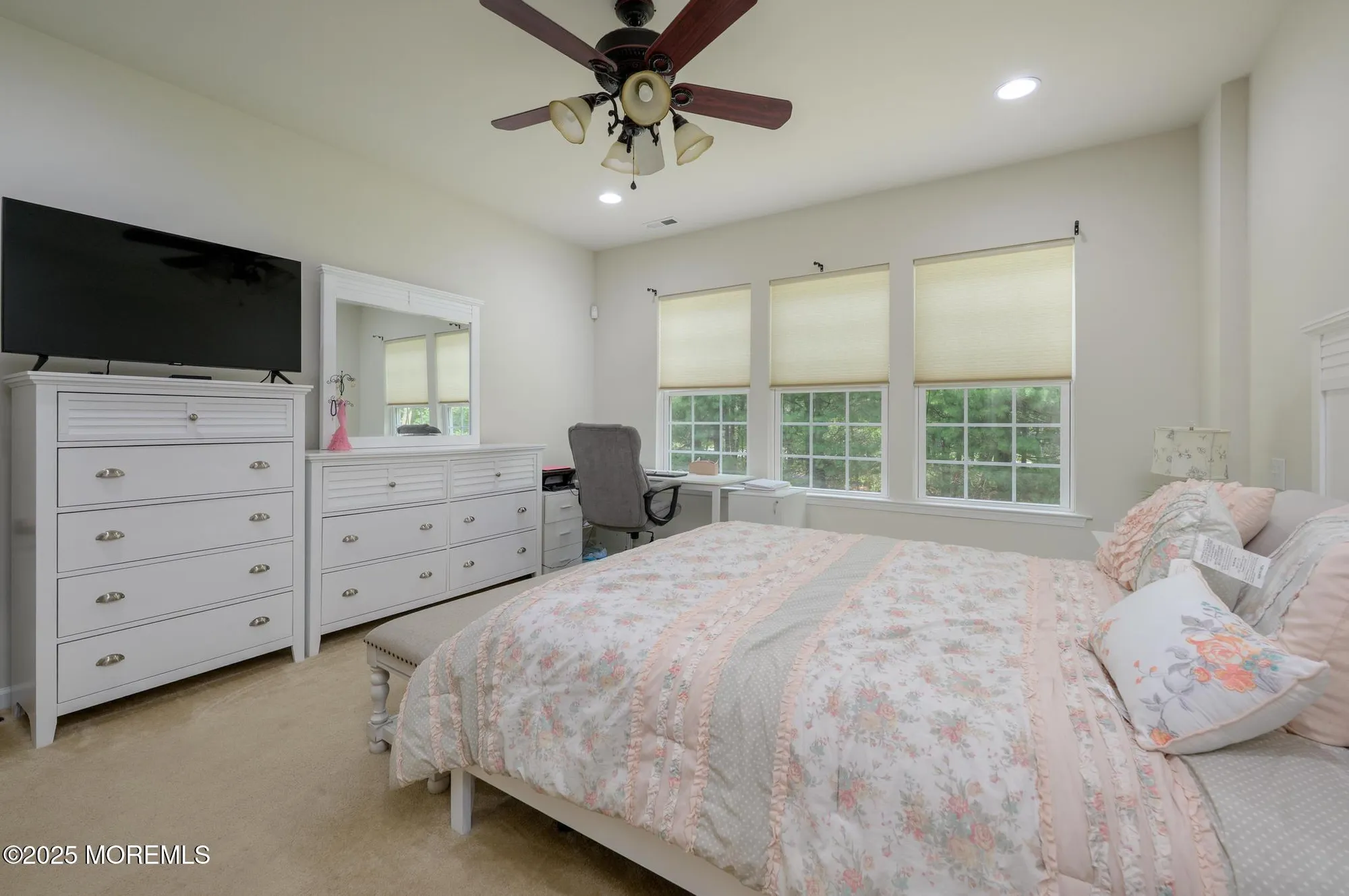 Property Slideshow image 16 of 44 | 5 gainsborough ln, Manchester, NJ, 08759