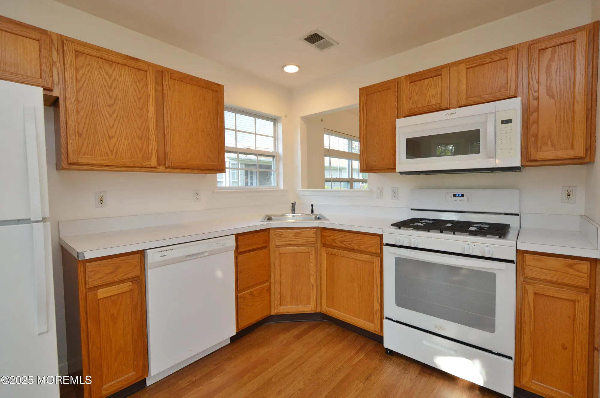 Property Slideshow image 9 of 35 | 3333 deep river ln, Toms River, NJ, 08755