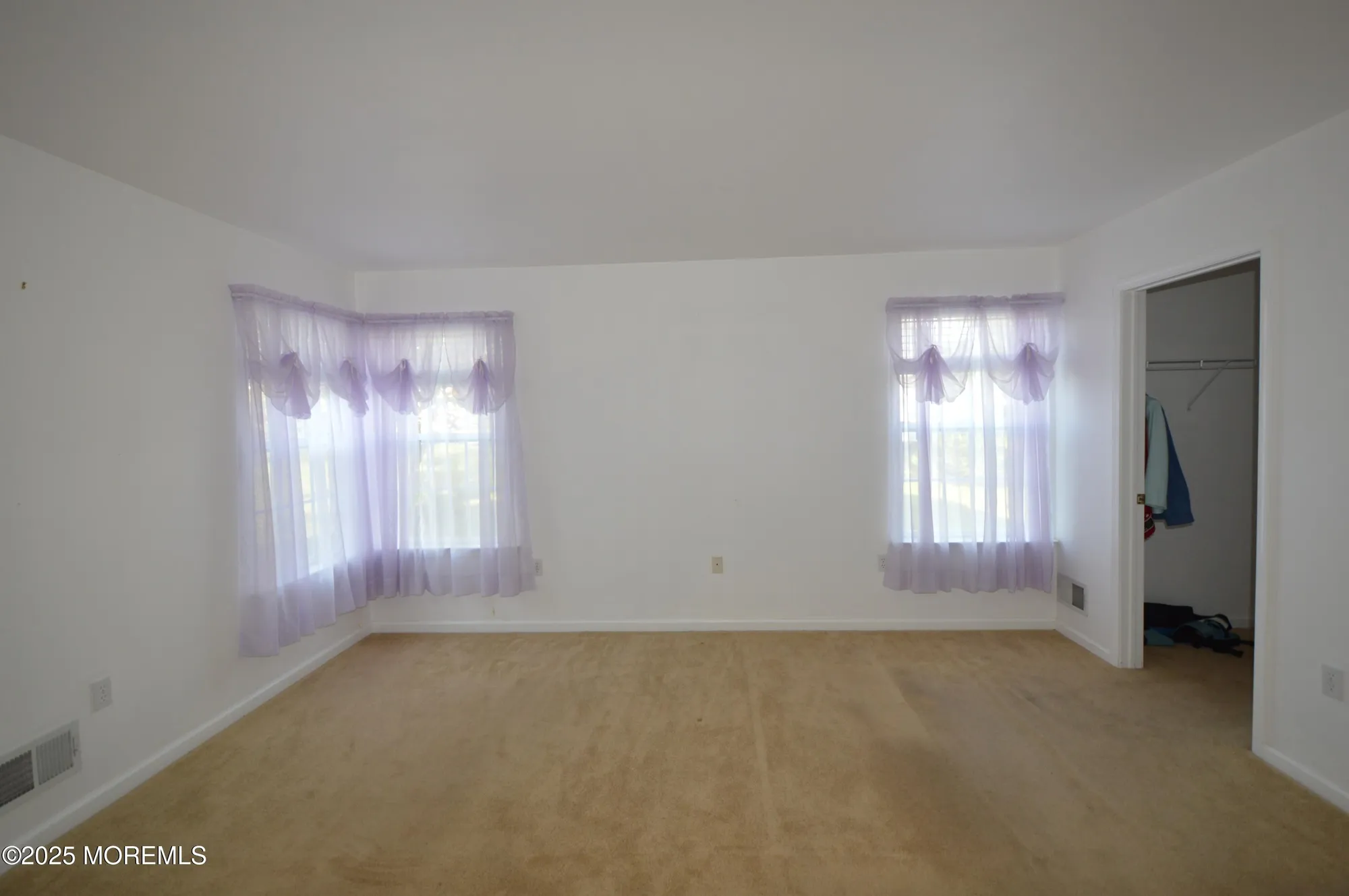 Property Slideshow image 16 of 35 | 3333 deep river ln, Toms River, NJ, 08755