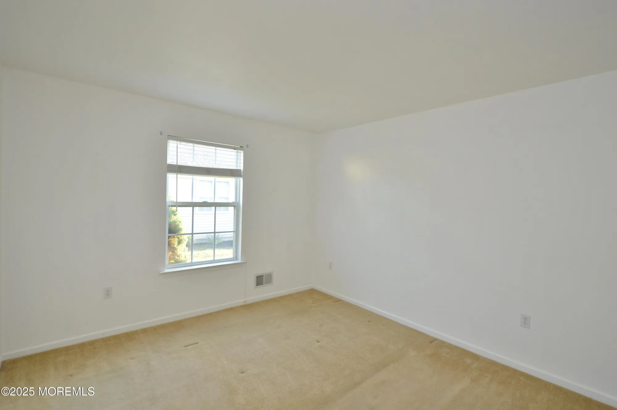 Property Slideshow image 20 of 35 | 3333 deep river ln, Toms River, NJ, 08755