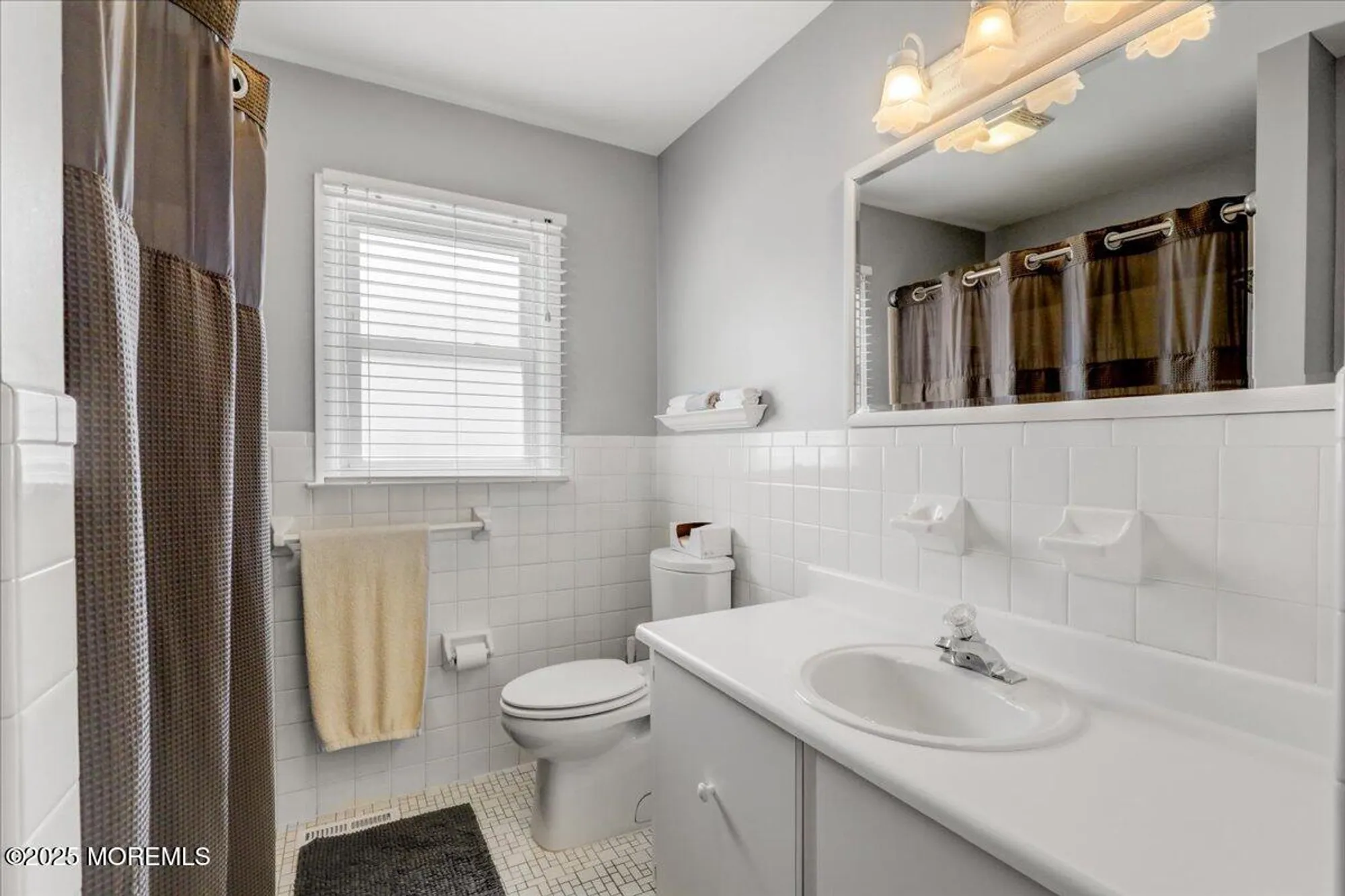 Property Slideshow image 23 of 33 | 24 rutland dr, Toms River, NJ, 08757