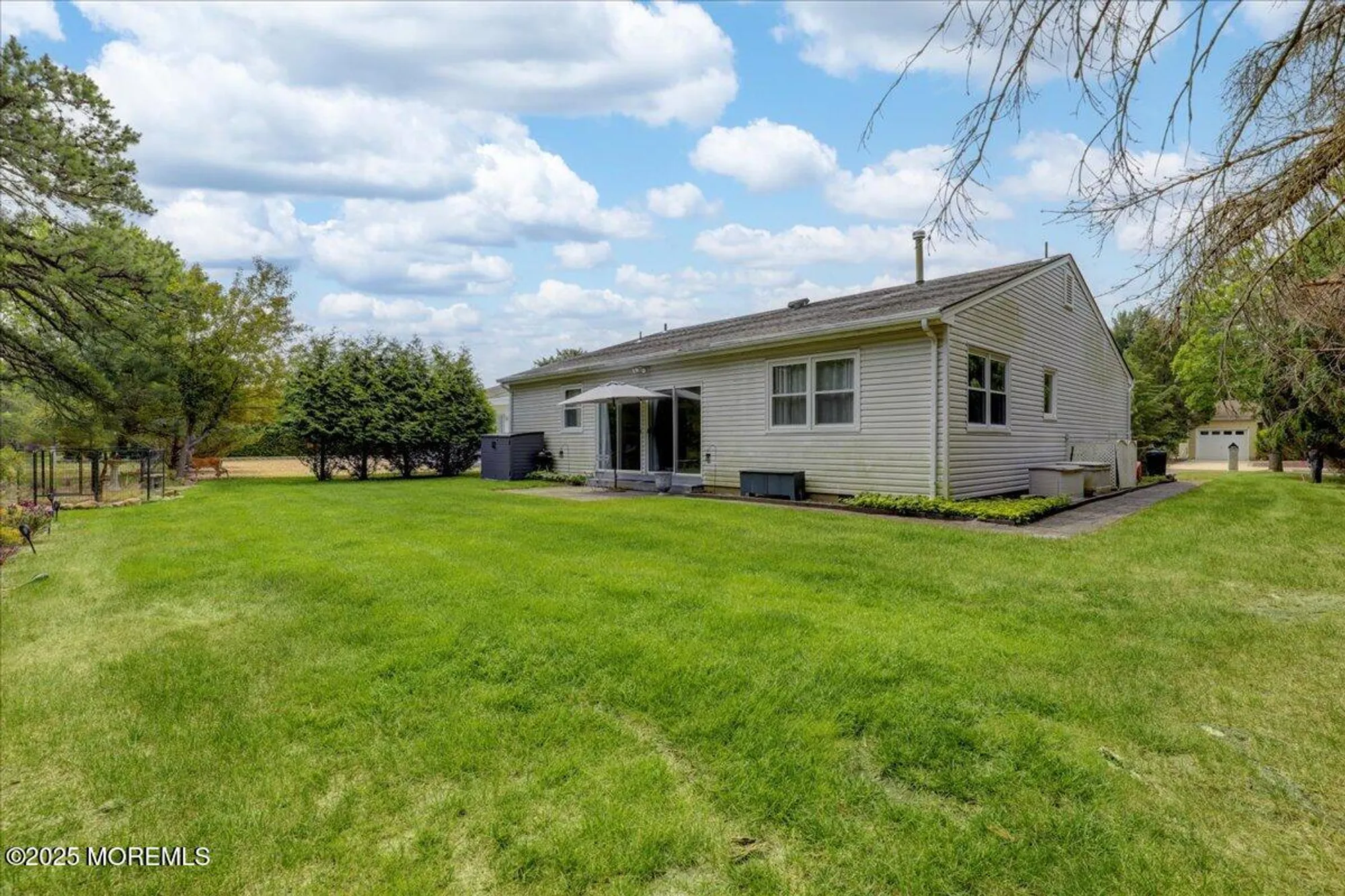 Property Slideshow image 26 of 33 | 24 rutland dr, Toms River, NJ, 08757