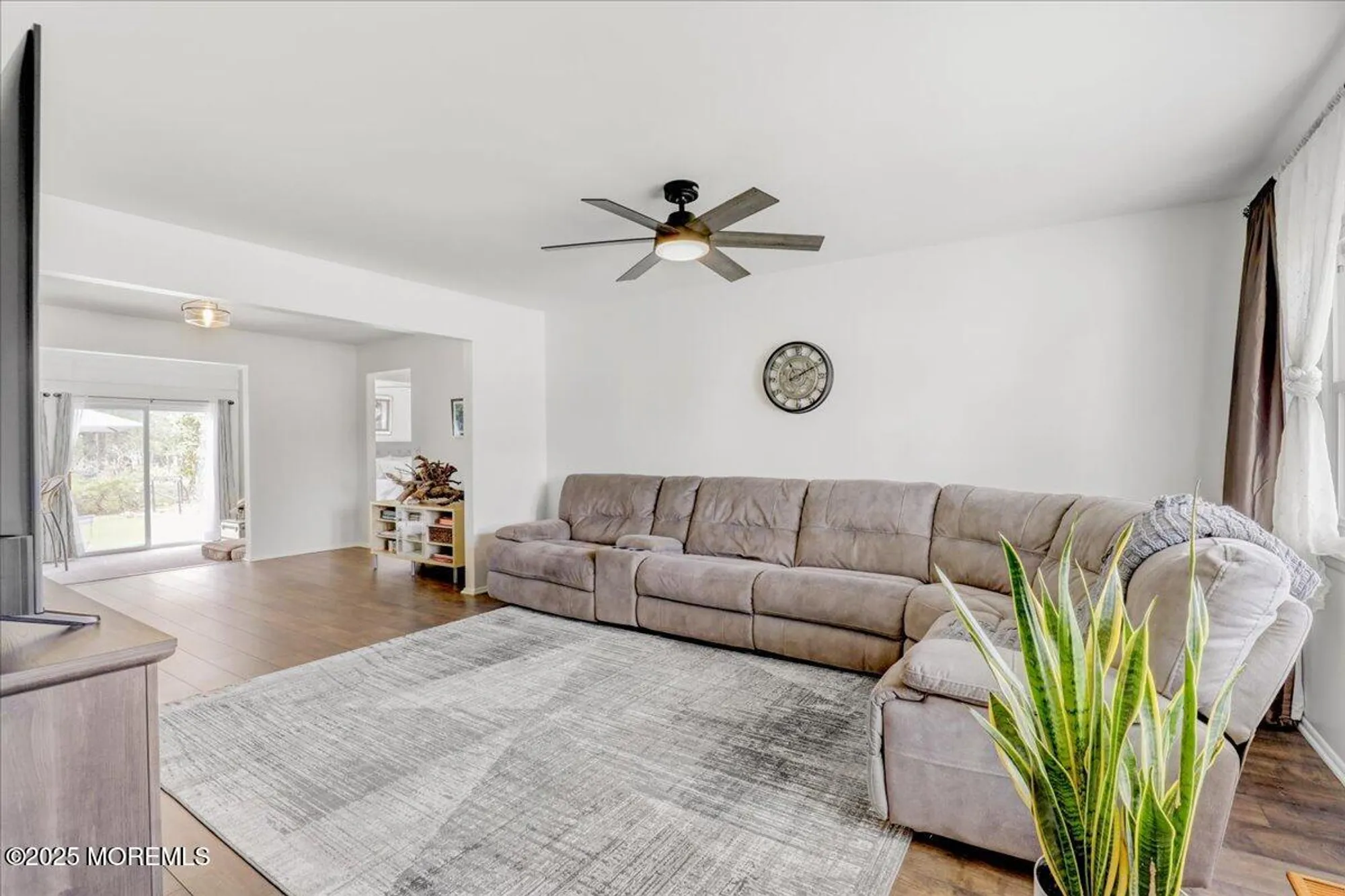 Property Slideshow image 11 of 33 | 24 rutland dr, Toms River, NJ, 08757