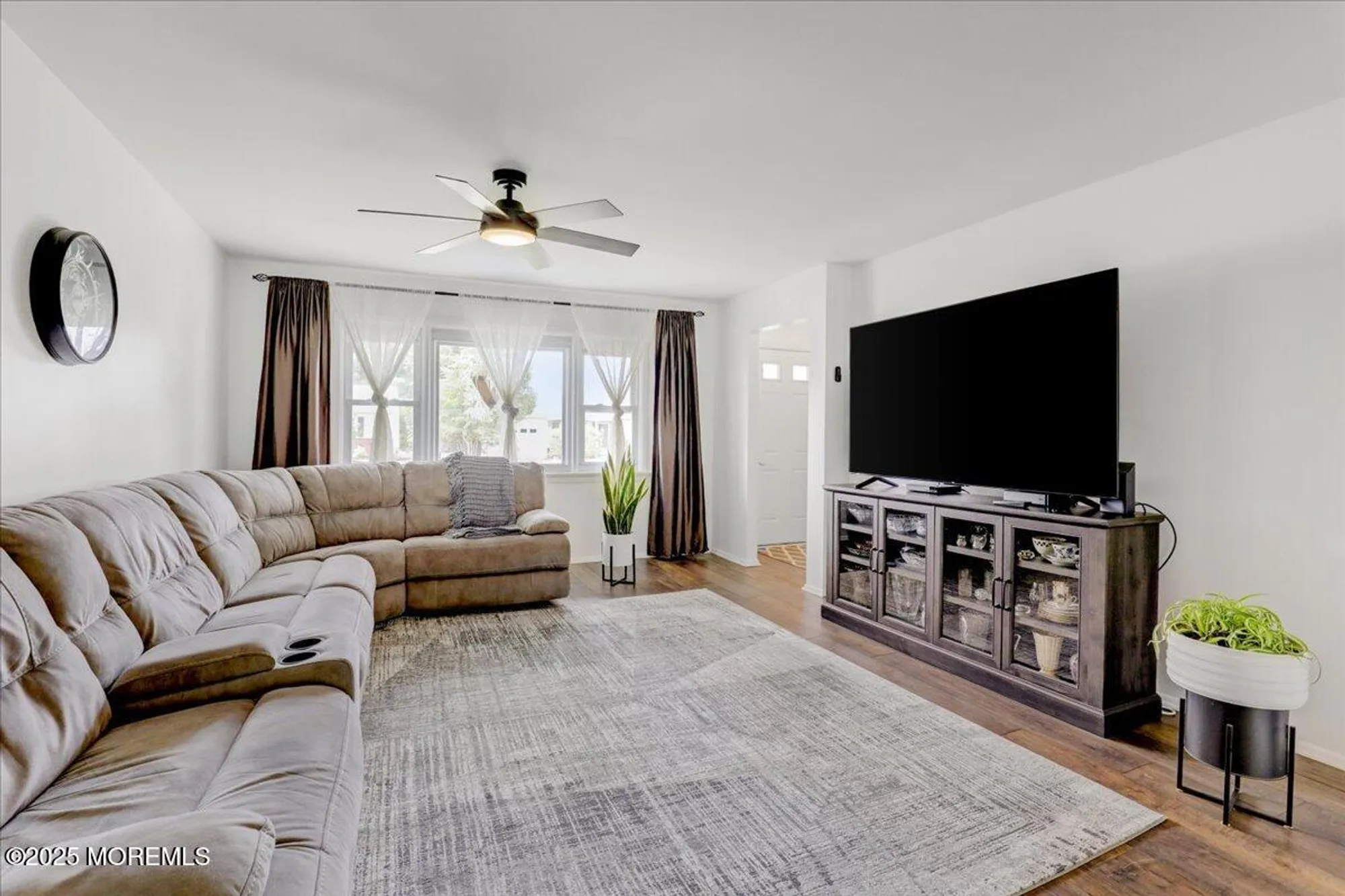 Property Slideshow image 9 of 33 | 24 rutland dr, Toms River, NJ, 08757