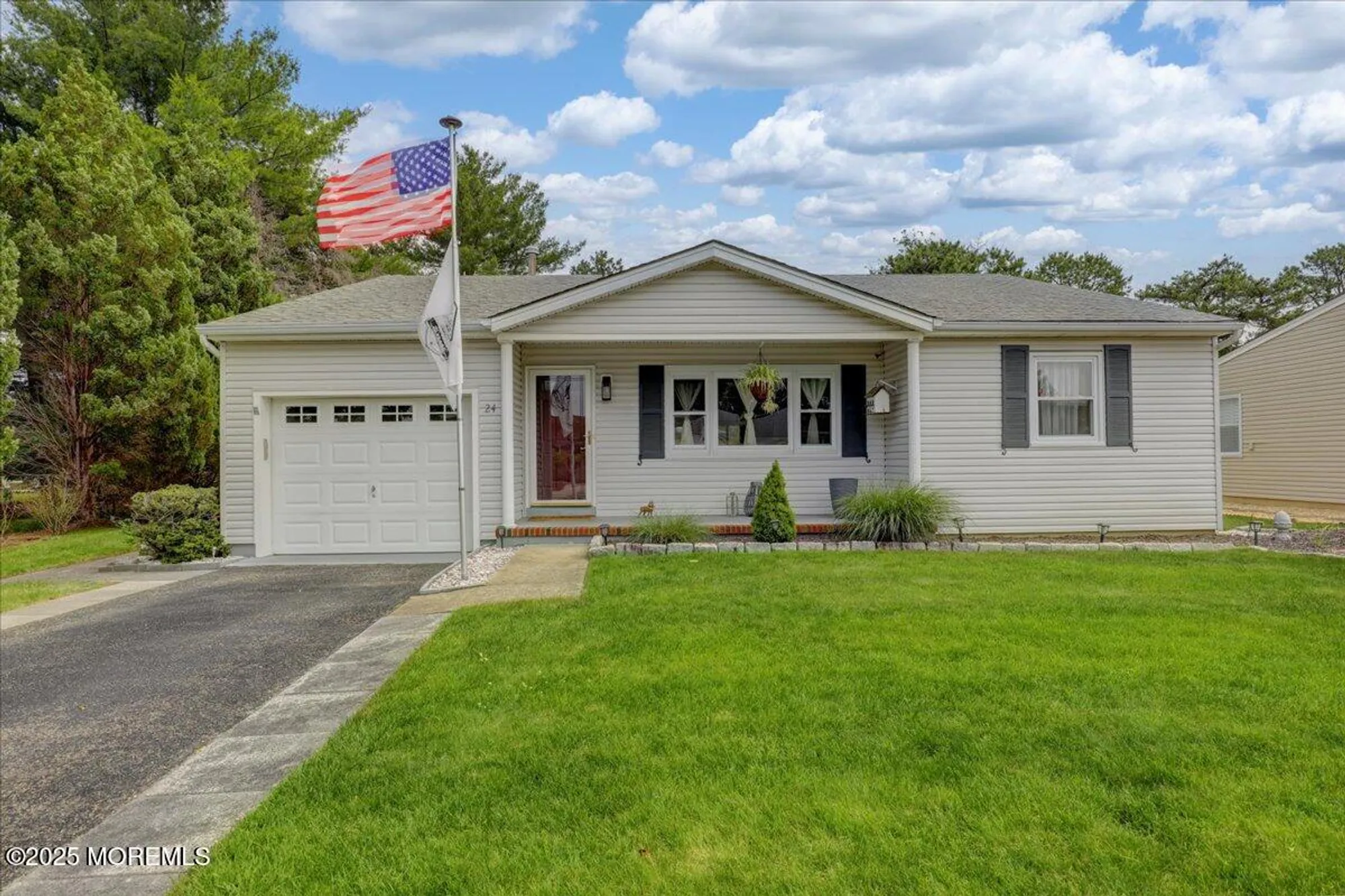 Property Slideshow image 1 of 33 | 24 rutland dr, Toms River, NJ, 08757