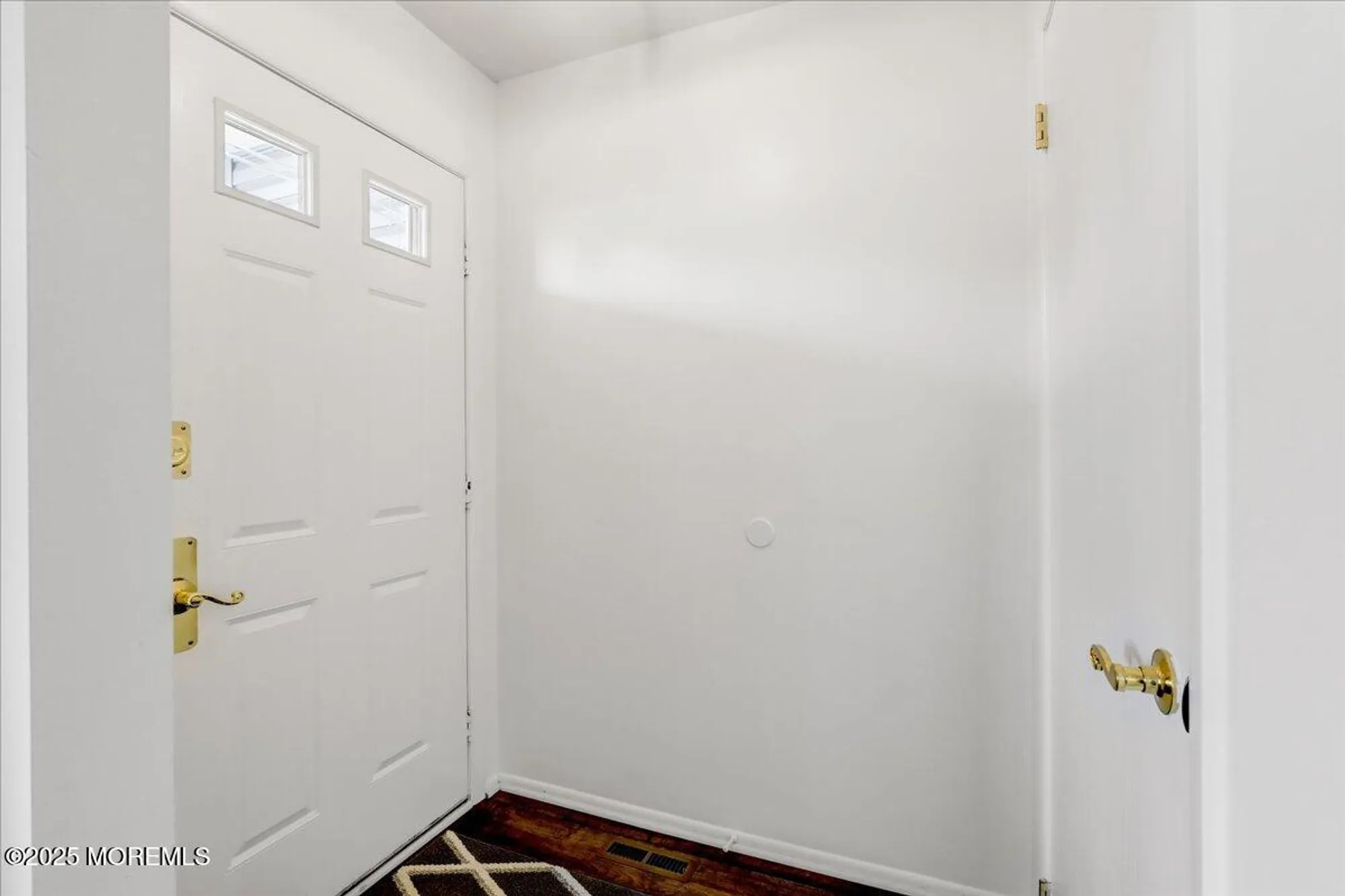 Property Slideshow image 4 of 33 | 24 rutland dr, Toms River, NJ, 08757