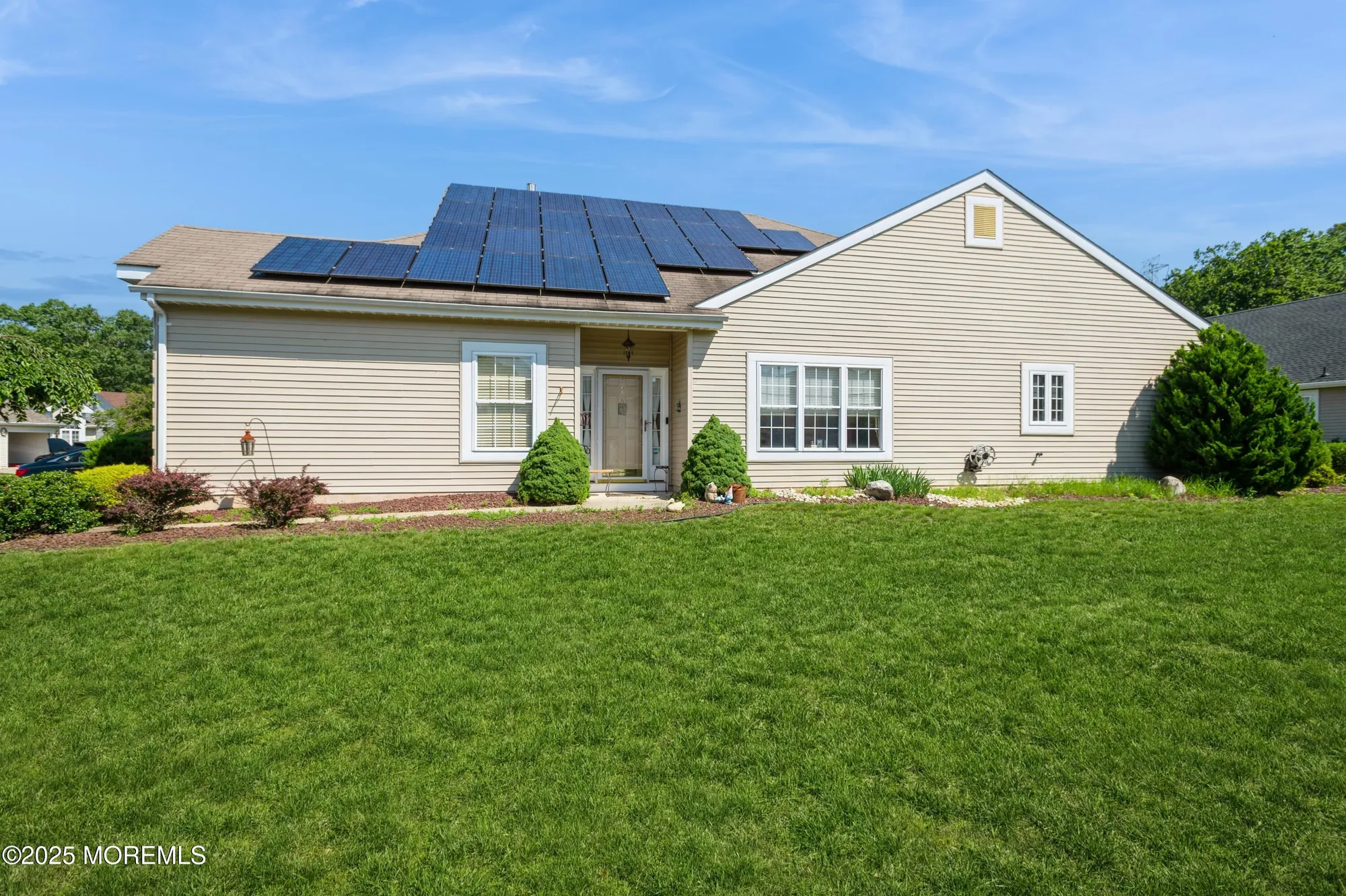 Property Slideshow image 2 of 26 | 1 rye ct, Jackson, NJ, 08527