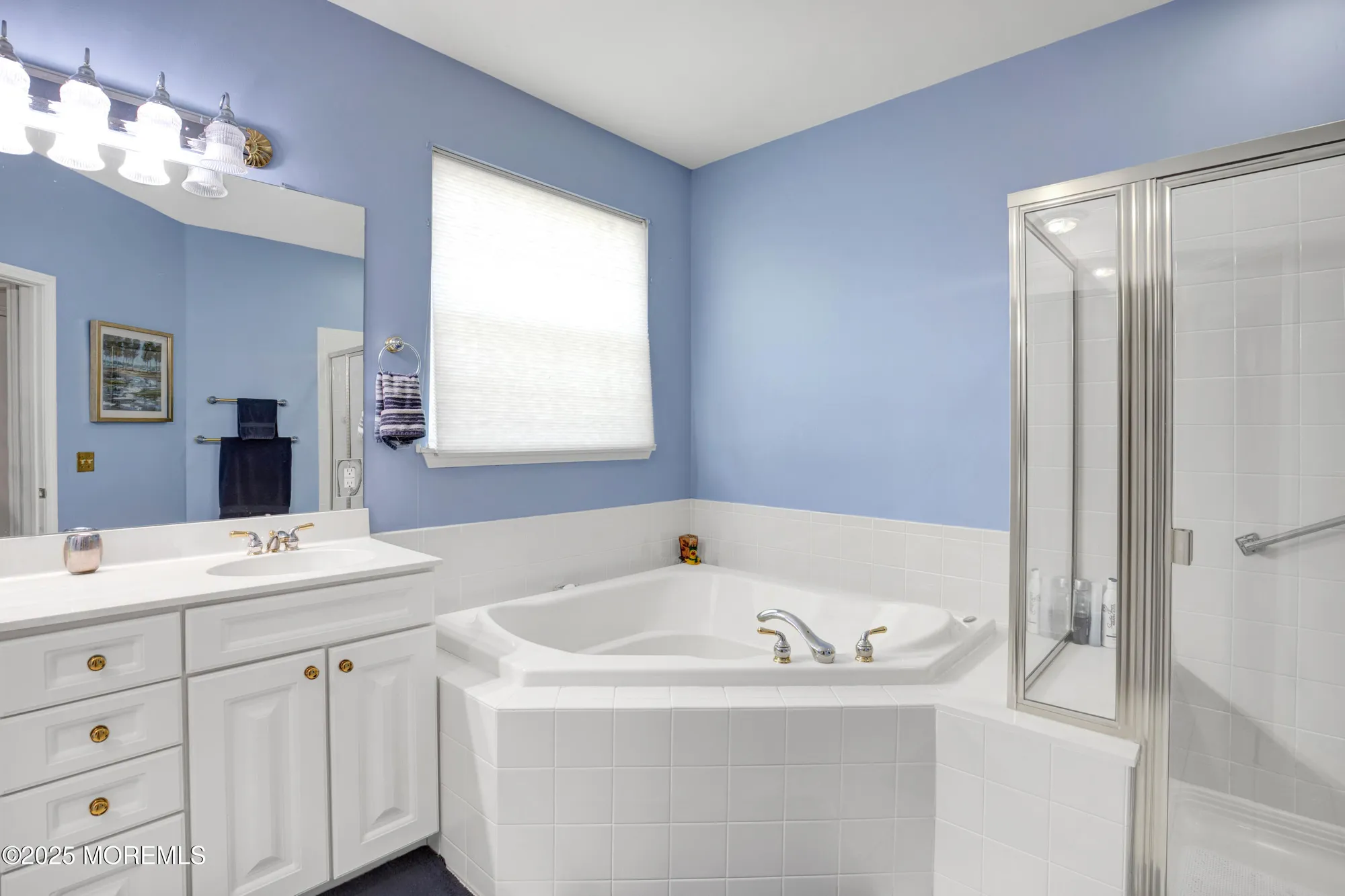 Property Slideshow image 24 of 33 | 32 waltham way, Jackson, NJ, 08527