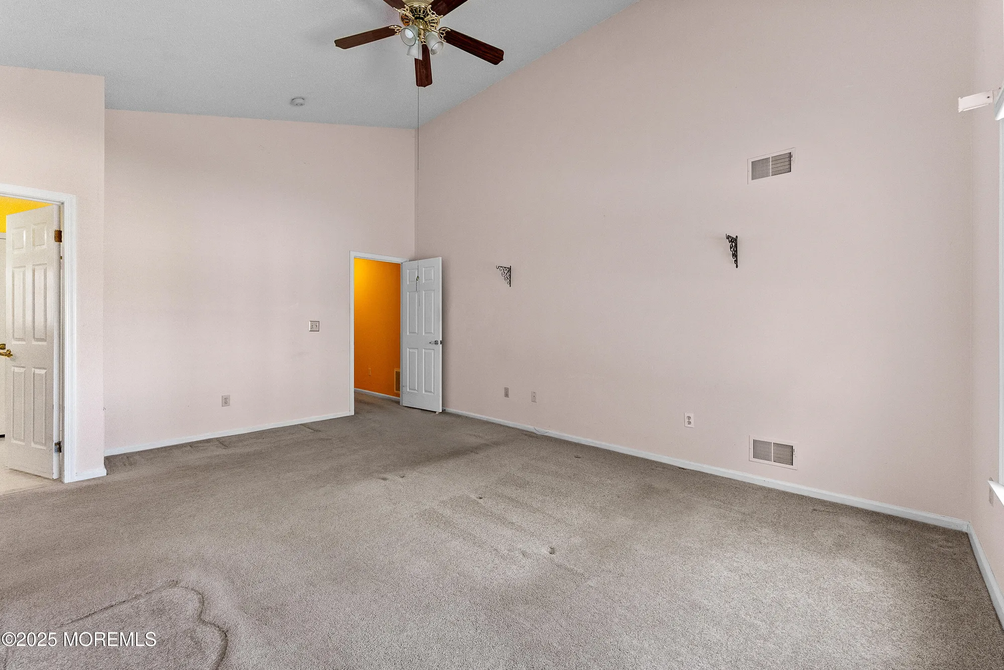 Property Slideshow image 17 of 24 | 1797 sweetbay dr, Toms River, NJ, 08755