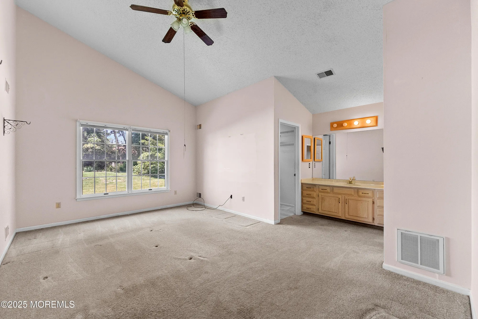 Property Slideshow image 15 of 24 | 1797 sweetbay dr, Toms River, NJ, 08755