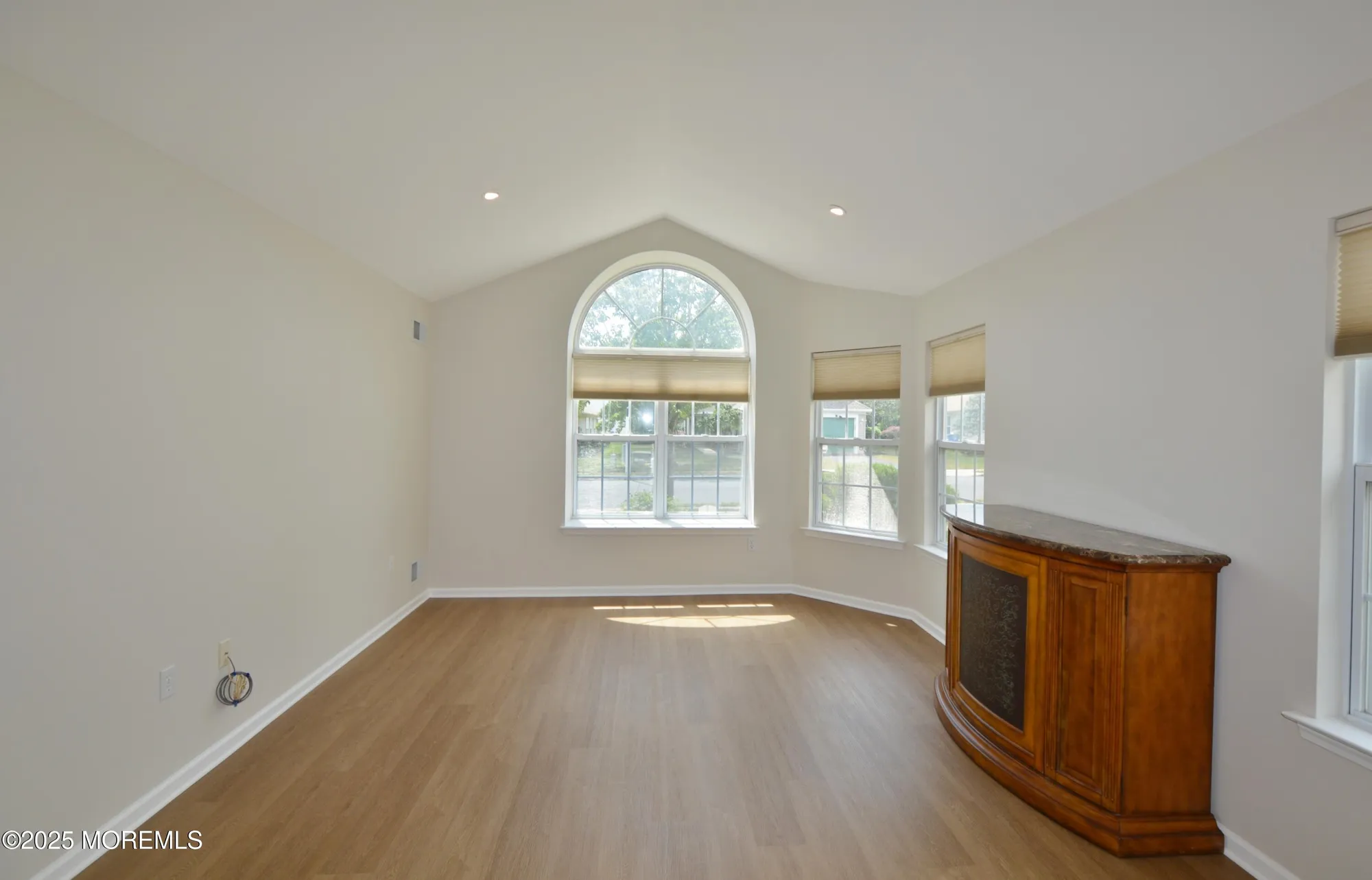 Property Slideshow image 7 of 56 | 2927 rock hill ln, Toms River, NJ, 08755