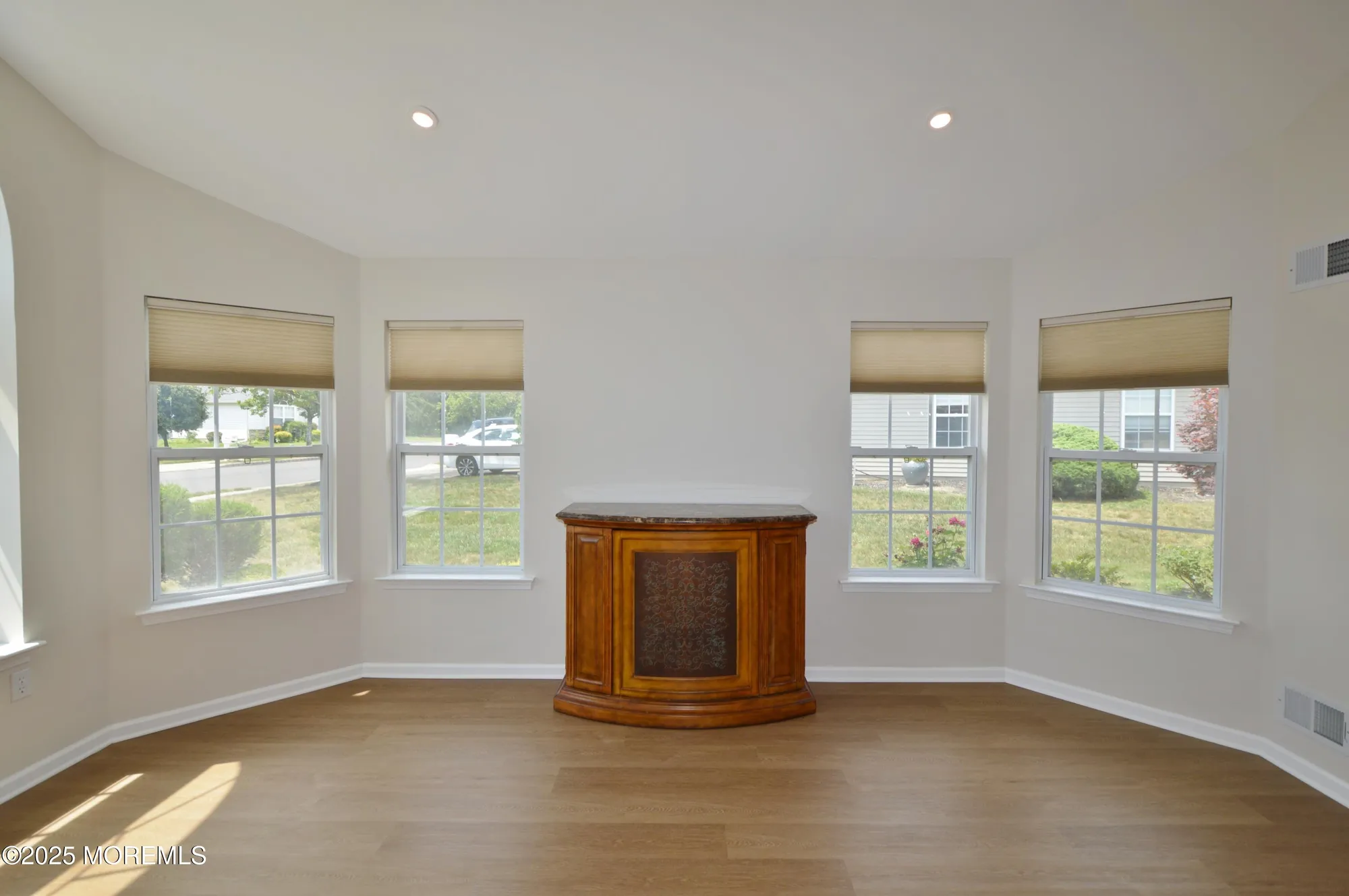 Property Slideshow image 8 of 56 | 2927 rock hill ln, Toms River, NJ, 08755