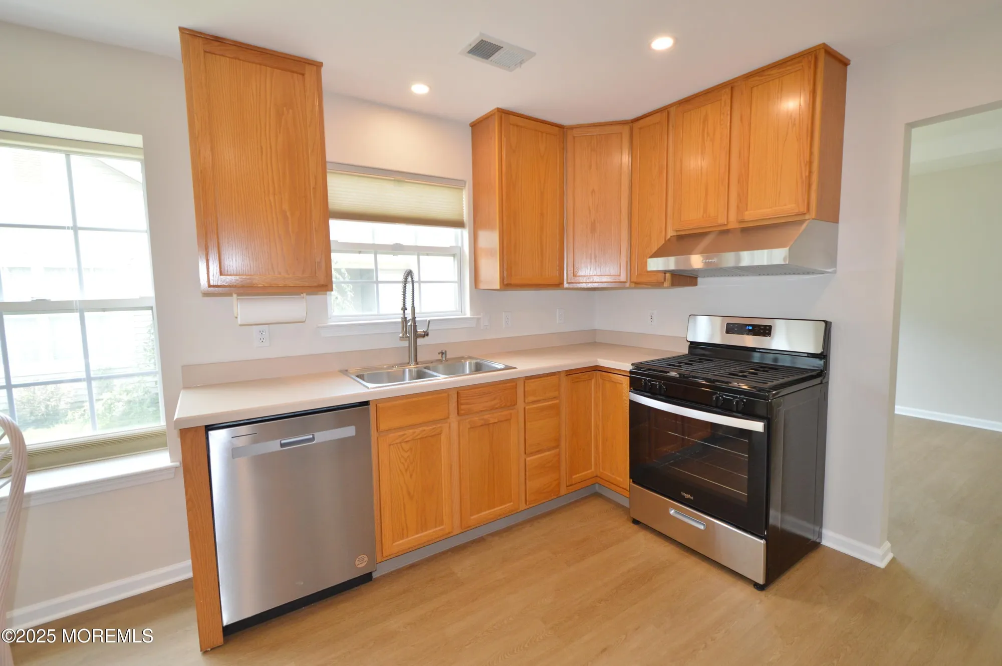 Property Slideshow image 17 of 56 | 2927 rock hill ln, Toms River, NJ, 08755