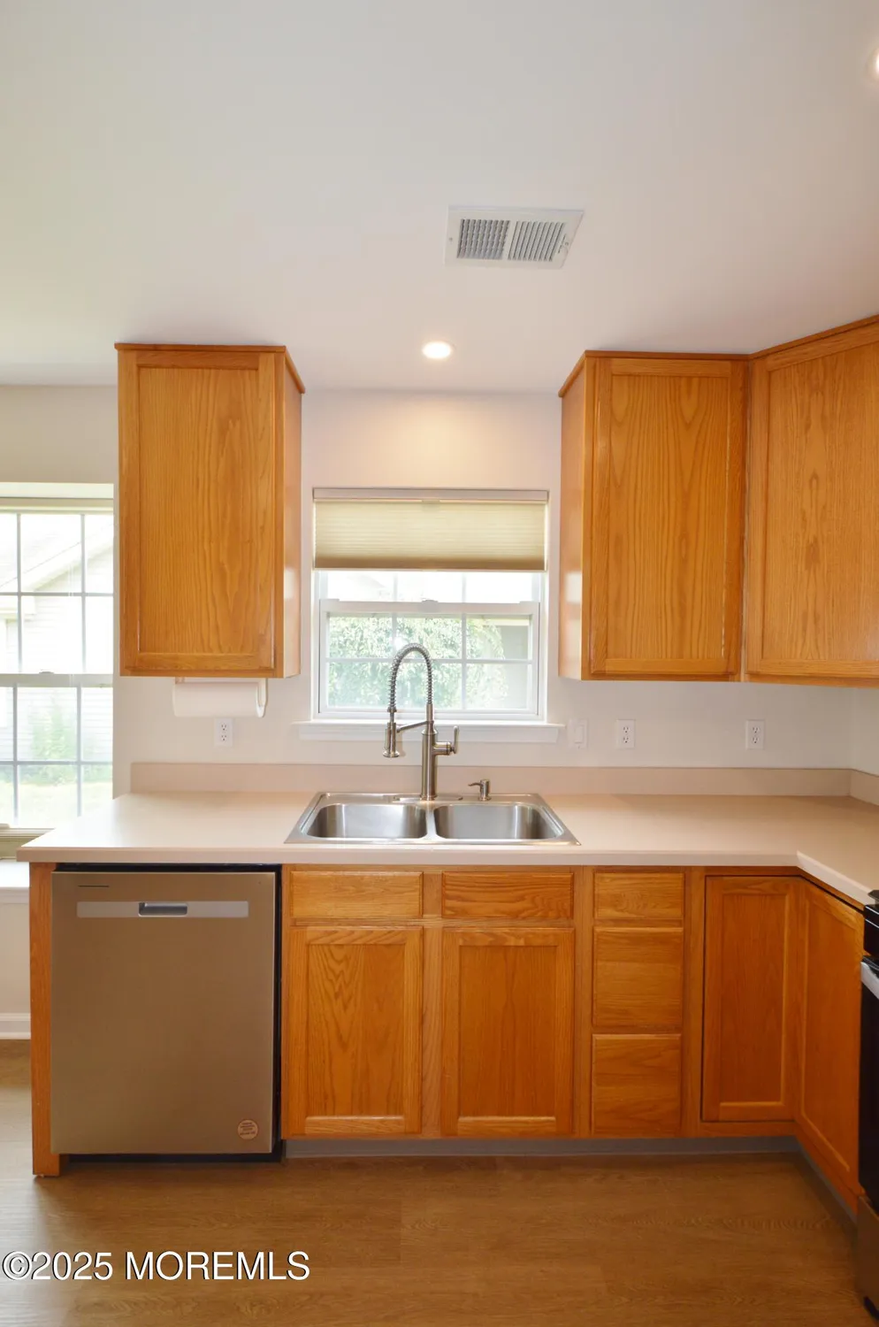 Property Slideshow image 18 of 56 | 2927 rock hill ln, Toms River, NJ, 08755