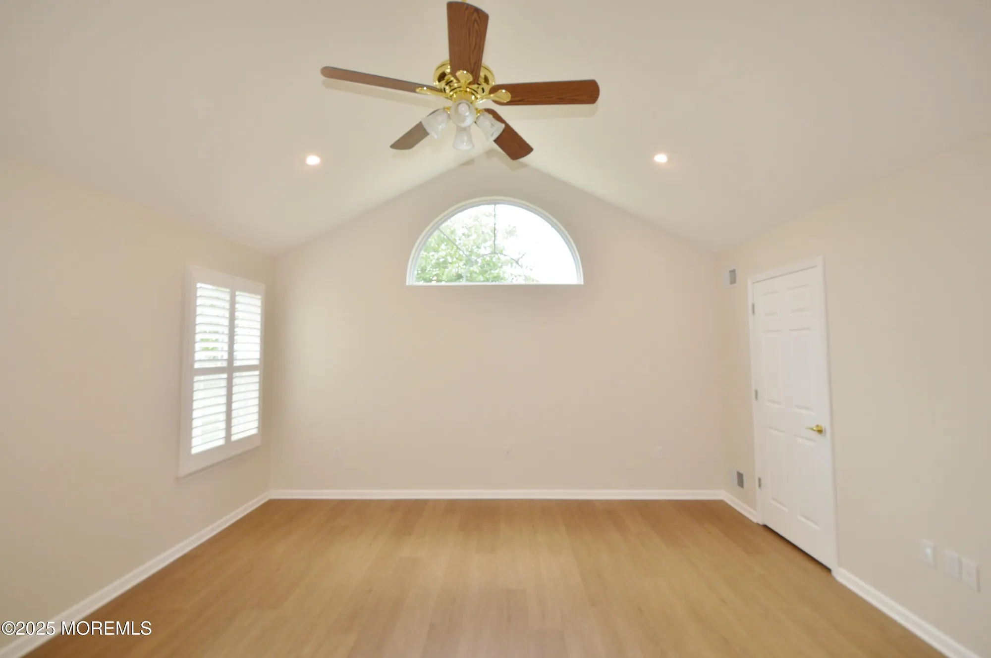 Property Slideshow image 27 of 56 | 2927 rock hill ln, Toms River, NJ, 08755