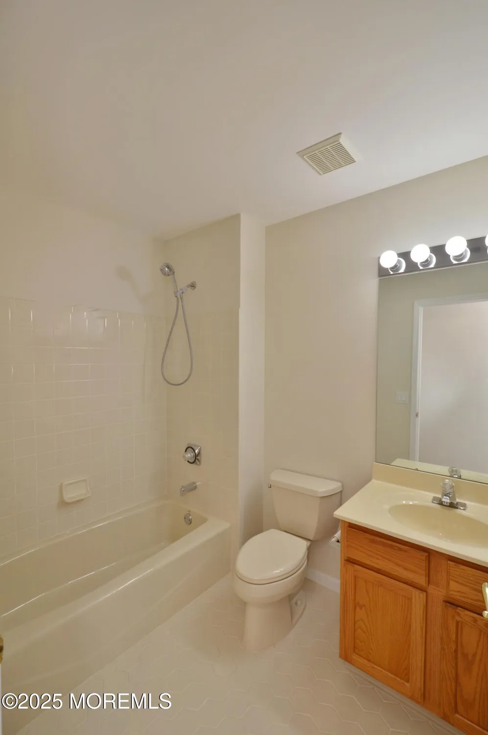 Property Slideshow image 39 of 56 | 2927 rock hill ln, Toms River, NJ, 08755