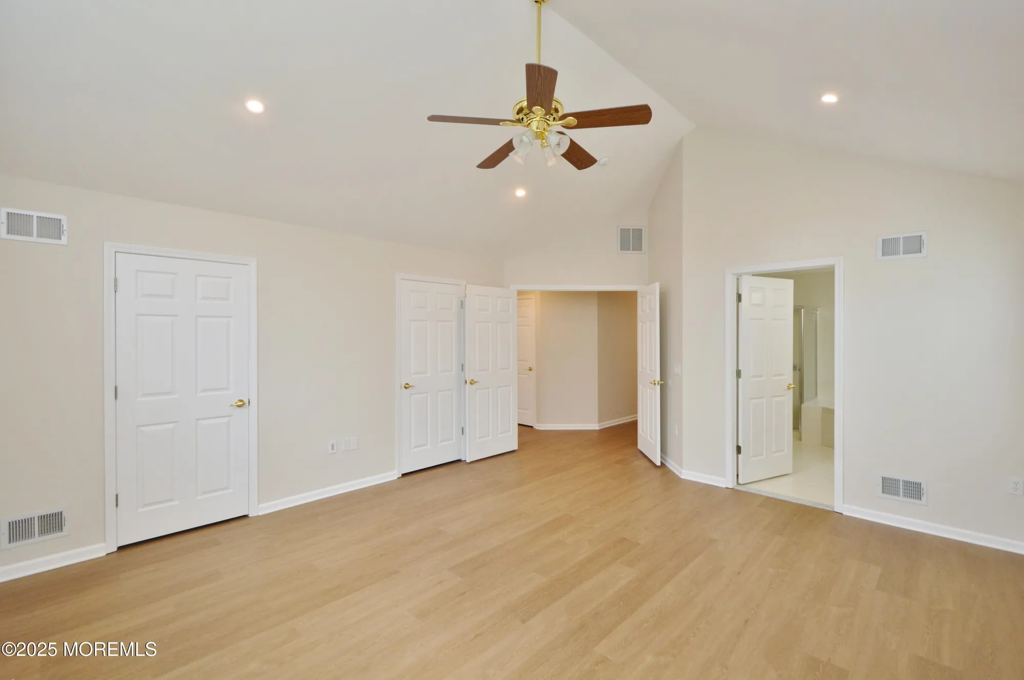 Property Slideshow image 29 of 56 | 2927 rock hill ln, Toms River, NJ, 08755