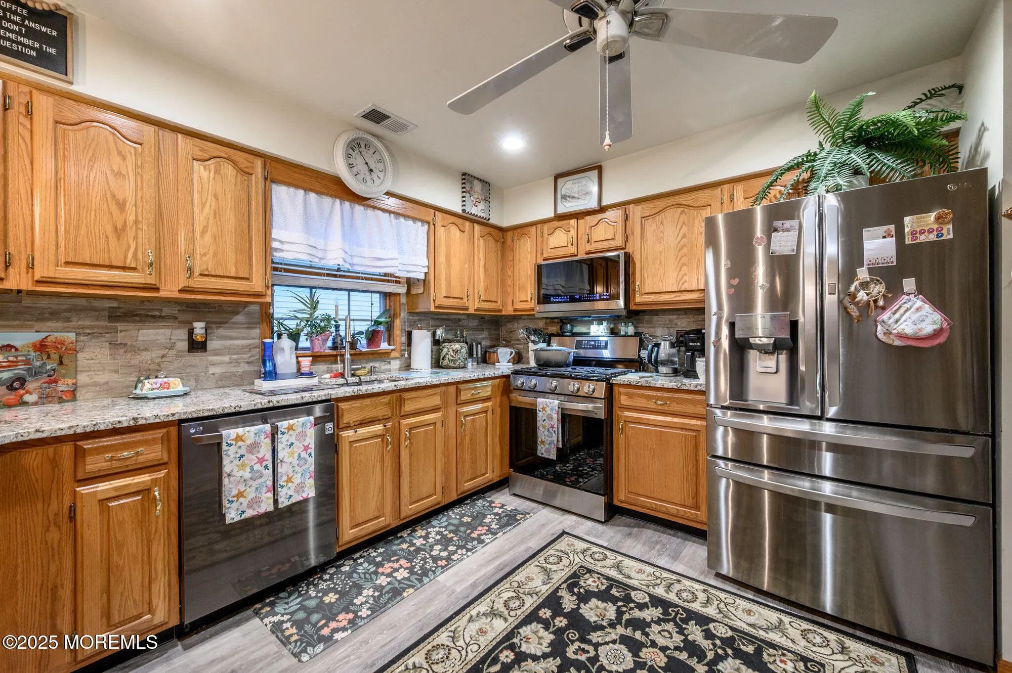 Property Slideshow image 12 of 32 | 1617 sweetbay dr, Toms River, NJ, 08755