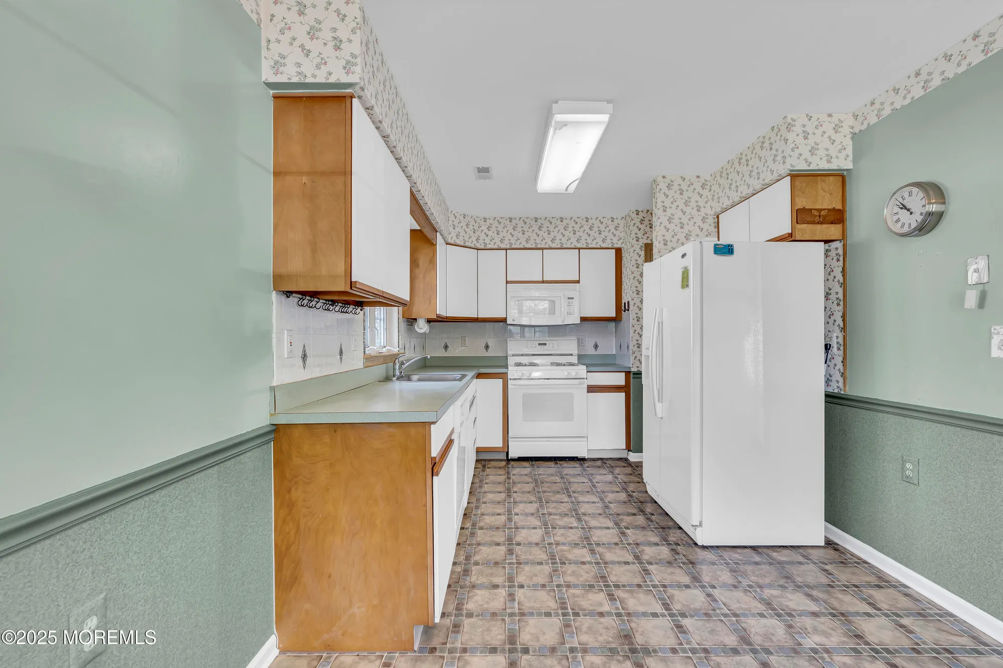 Property Slideshow image 6 of 67 | 18 stewart ct, Jackson, NJ, 08527