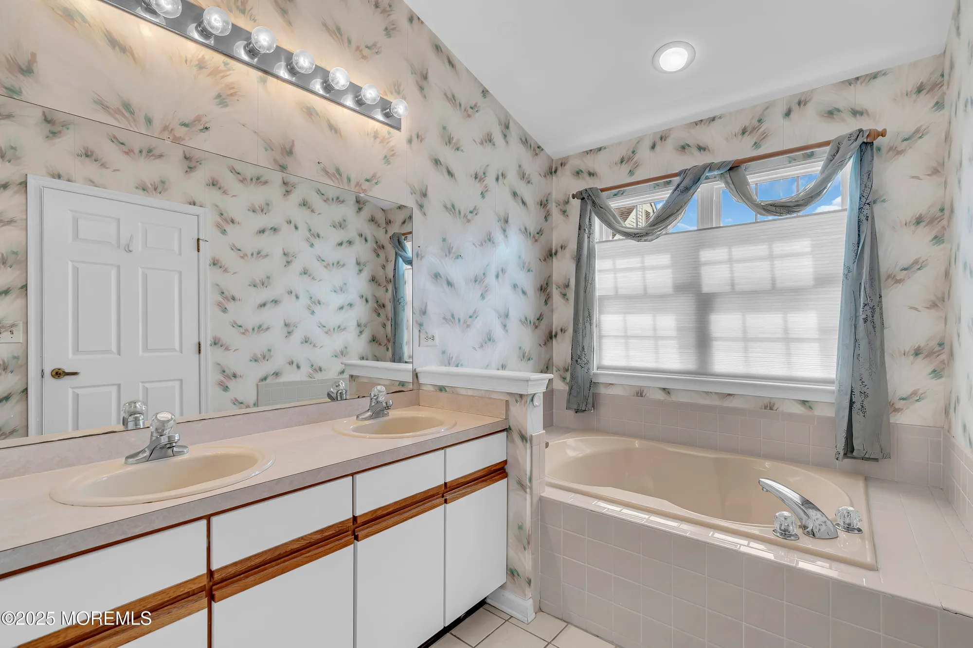 Property Slideshow image 20 of 67 | 18 stewart ct, Jackson, NJ, 08527