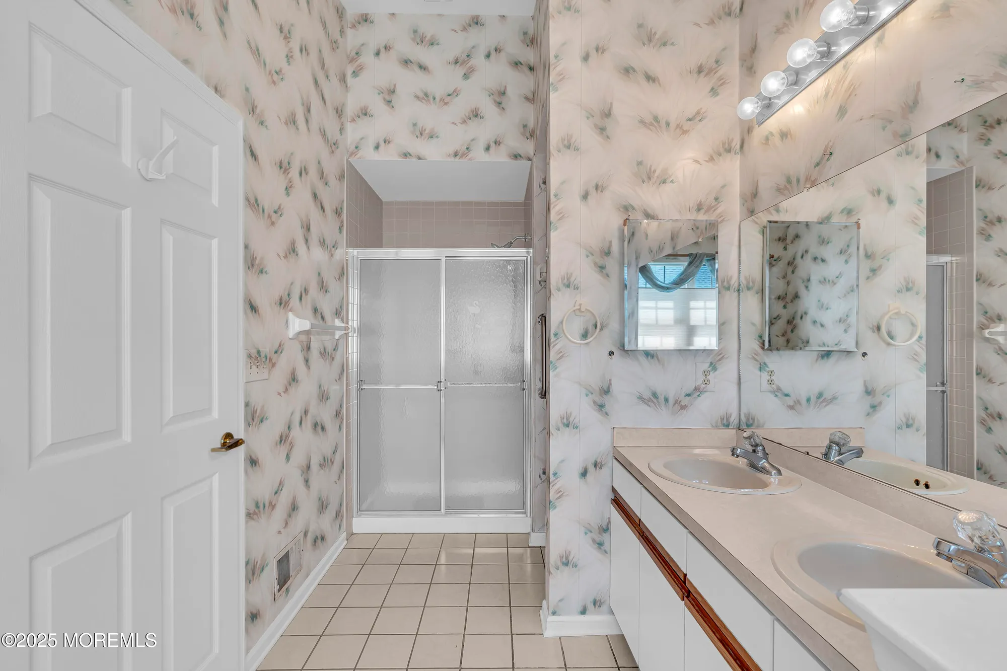 Property Slideshow image 21 of 67 | 18 stewart ct, Jackson, NJ, 08527