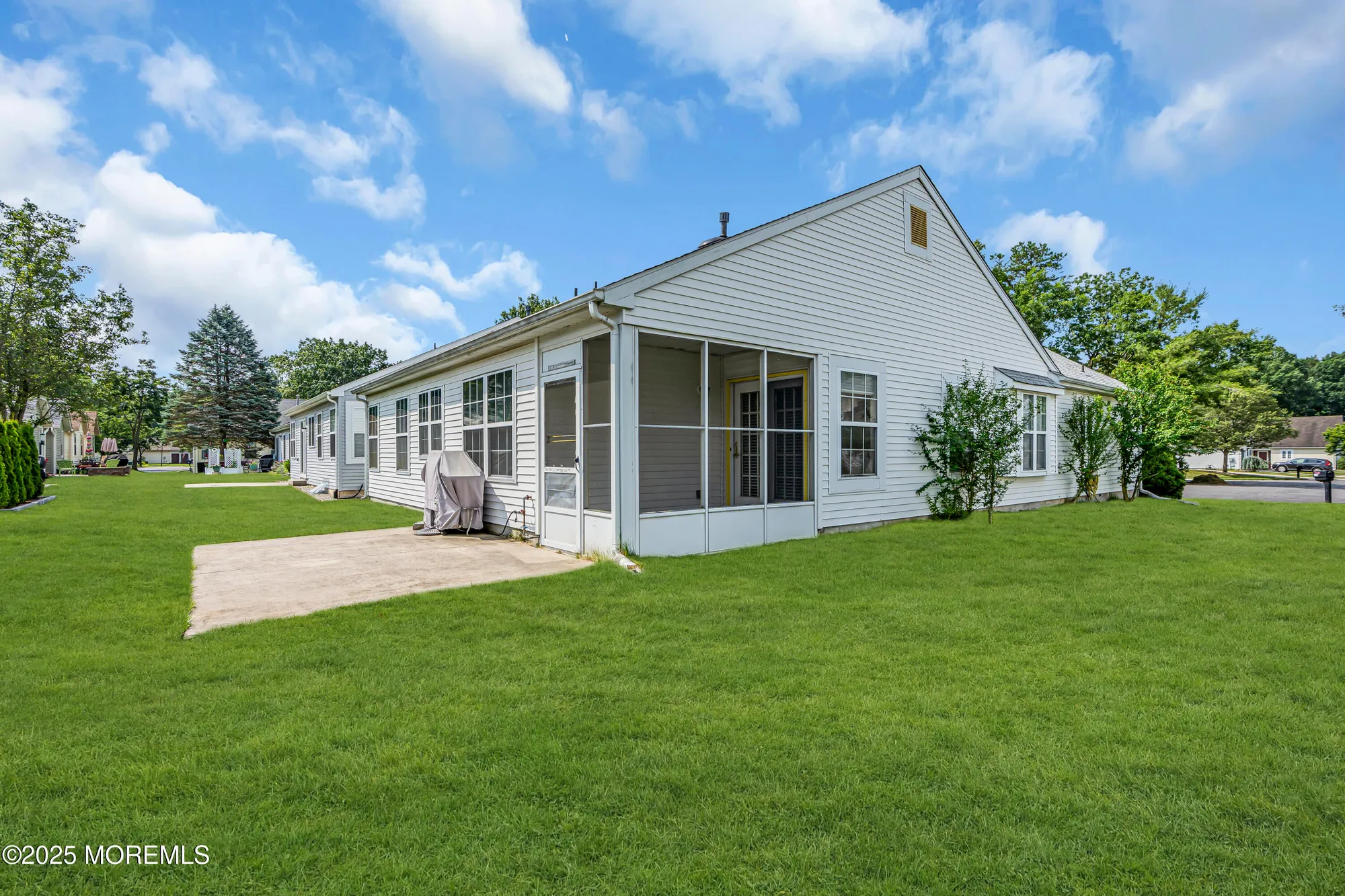 Property Slideshow image 23 of 67 | 18 stewart ct, Jackson, NJ, 08527