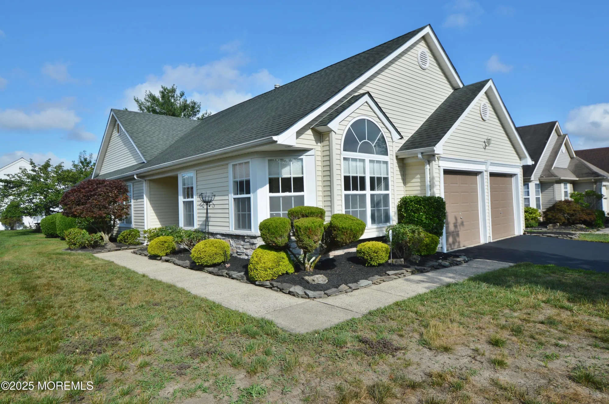 Property Slideshow image 1 of 56 | 2927 rock hill ln, Toms River, NJ, 08755