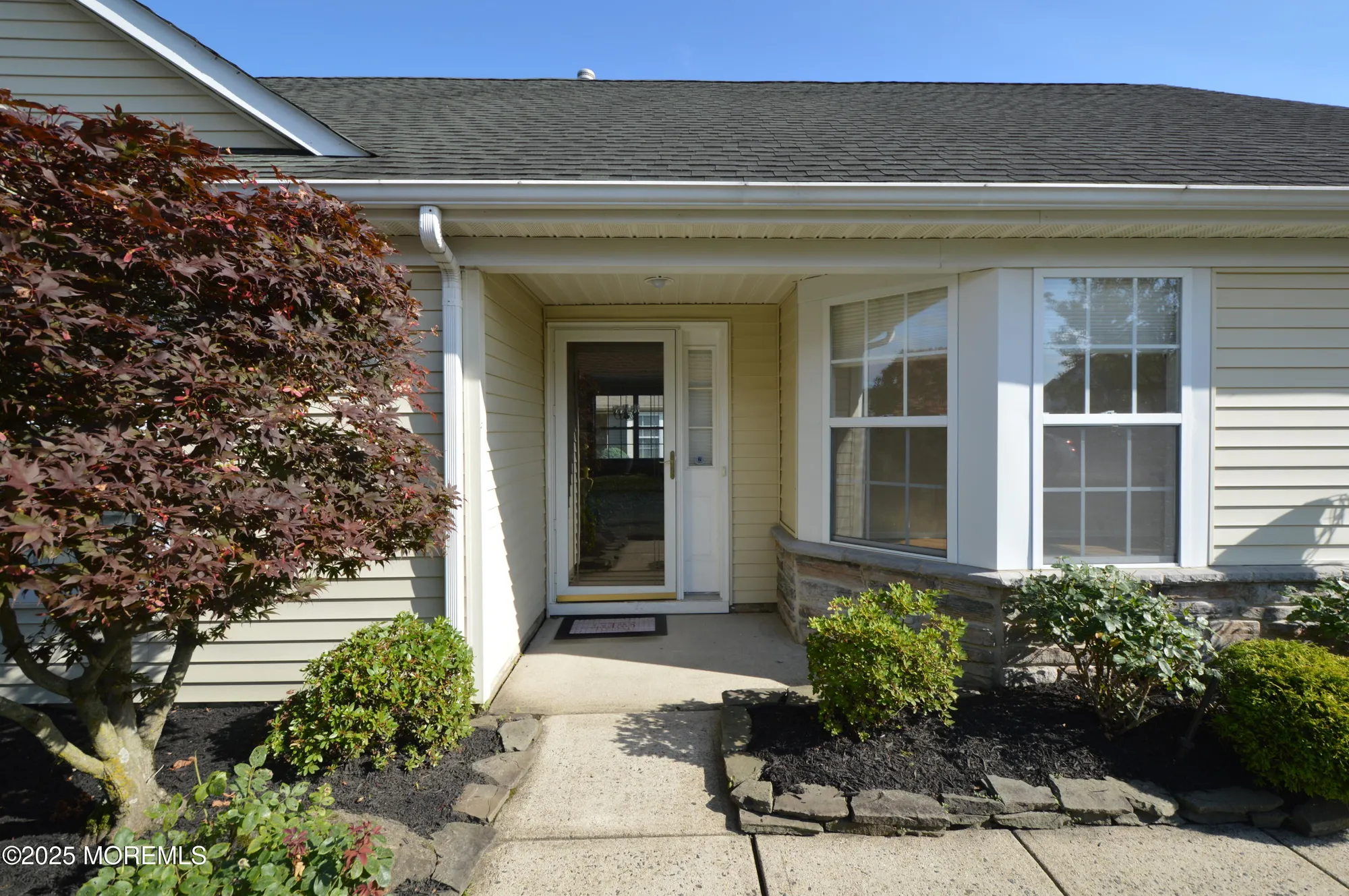 Property Slideshow image 4 of 56 | 2927 rock hill ln, Toms River, NJ, 08755